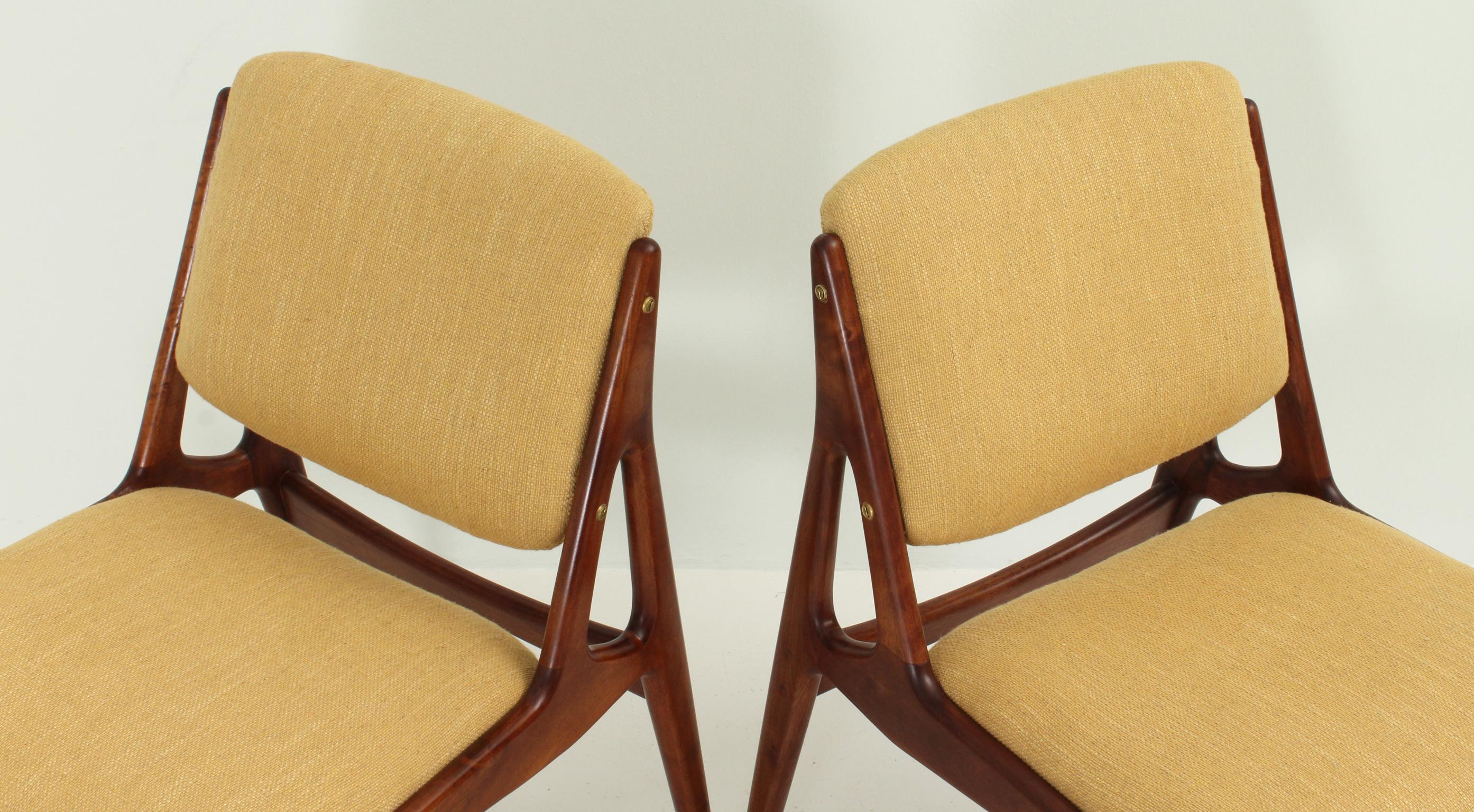 Mid-20th Century Pair of Ella Chairs in Walnut by Arne Vodder, 1962