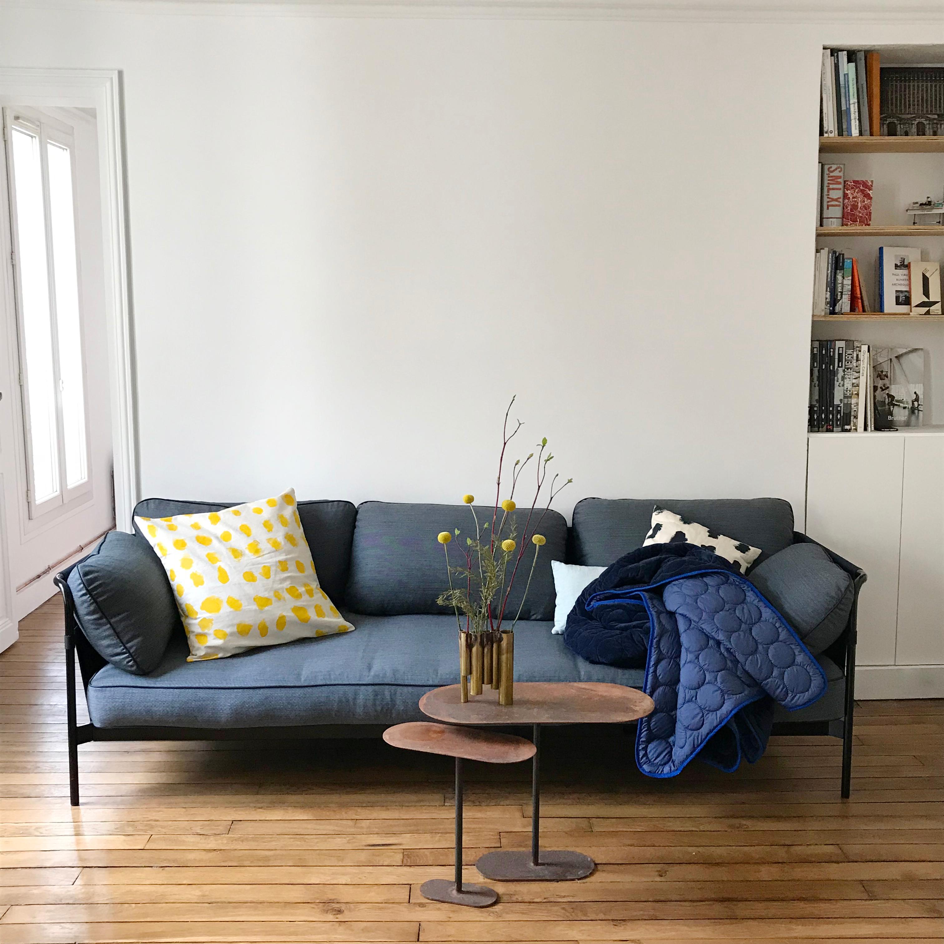 Pair of Ellipses Tables Signed by Pia Chevalier 1