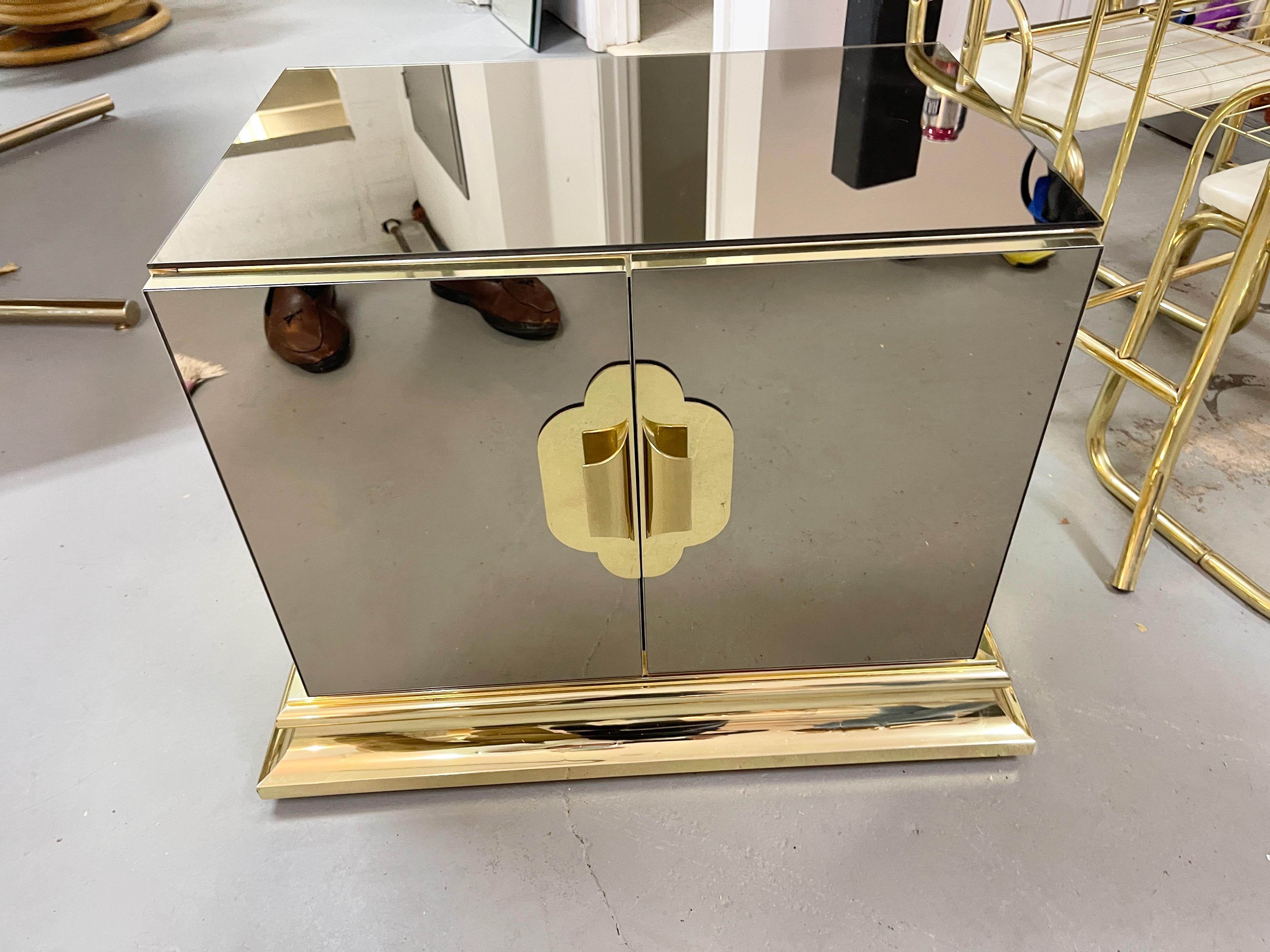 Pair of Ello Brass & Bronze Mirror Bedside Cabinets For Sale 3