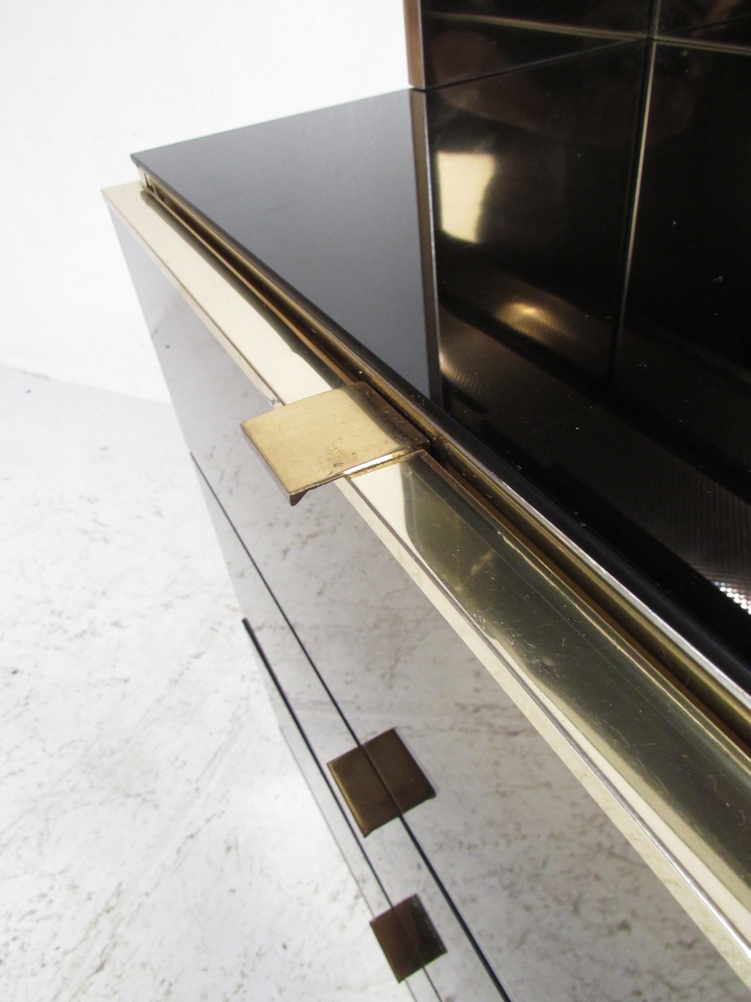 Pair of Ello Furniture Midcentury Mirrored Nightstands 2