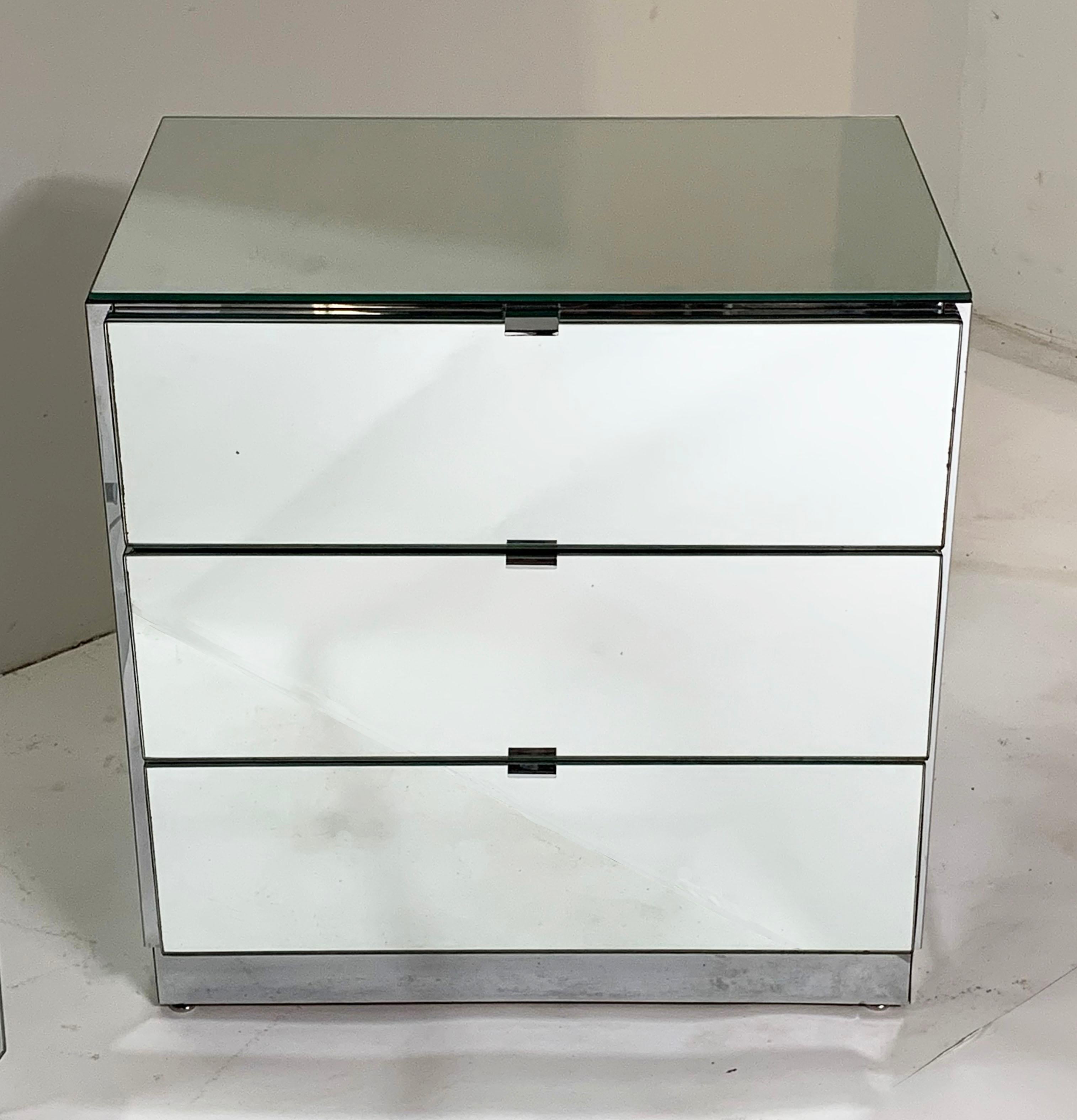 Mid-Century Modern Pair of Ello Mirrored Three-Drawer Cabinets or Nightstands, circa 1980s