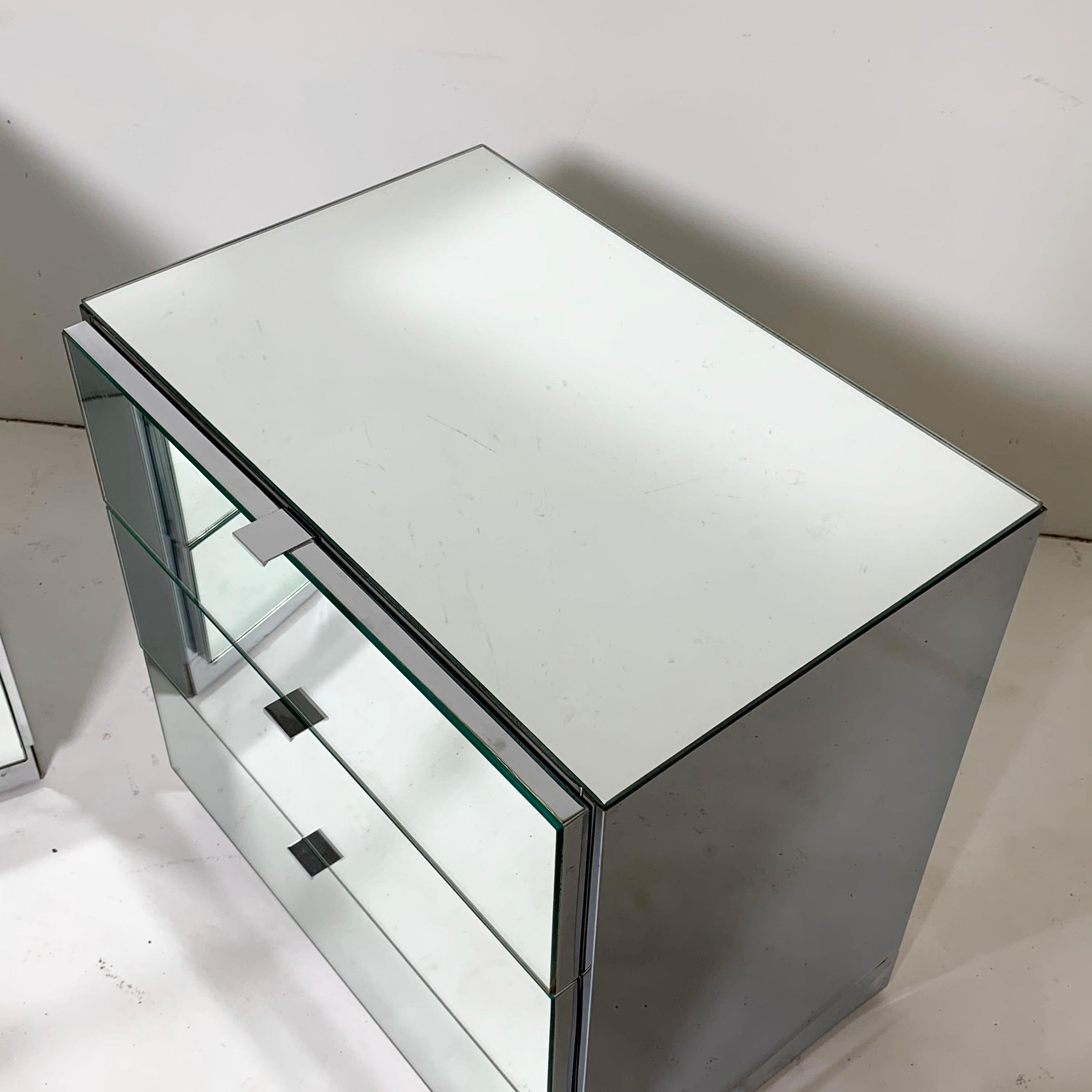 Pair of Ello Mirrored Three-Drawer Cabinets or Nightstands, circa 1980s In Good Condition In Peabody, MA