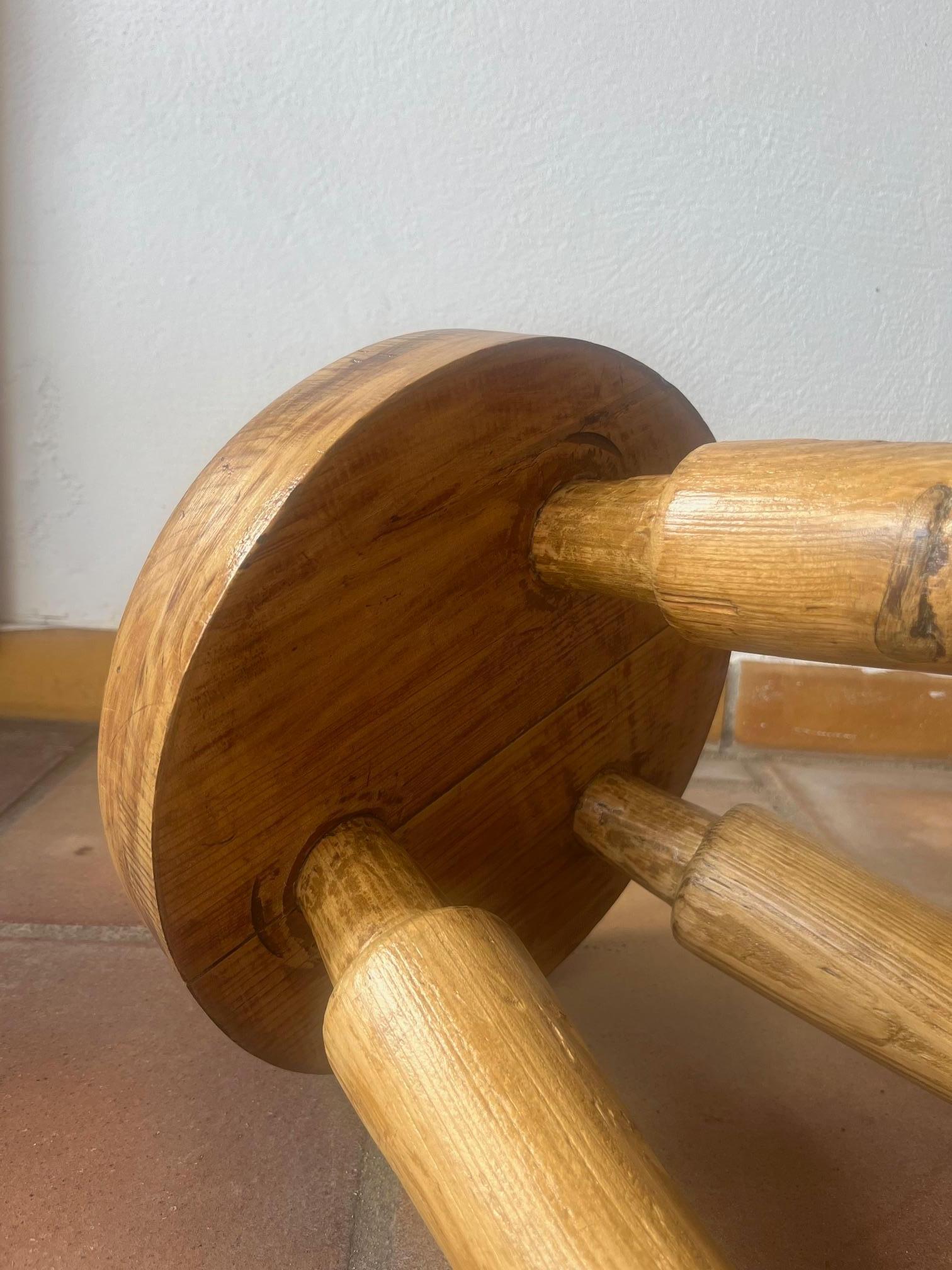 Pair of elm and pine tripod stools, France 1960's For Sale 2