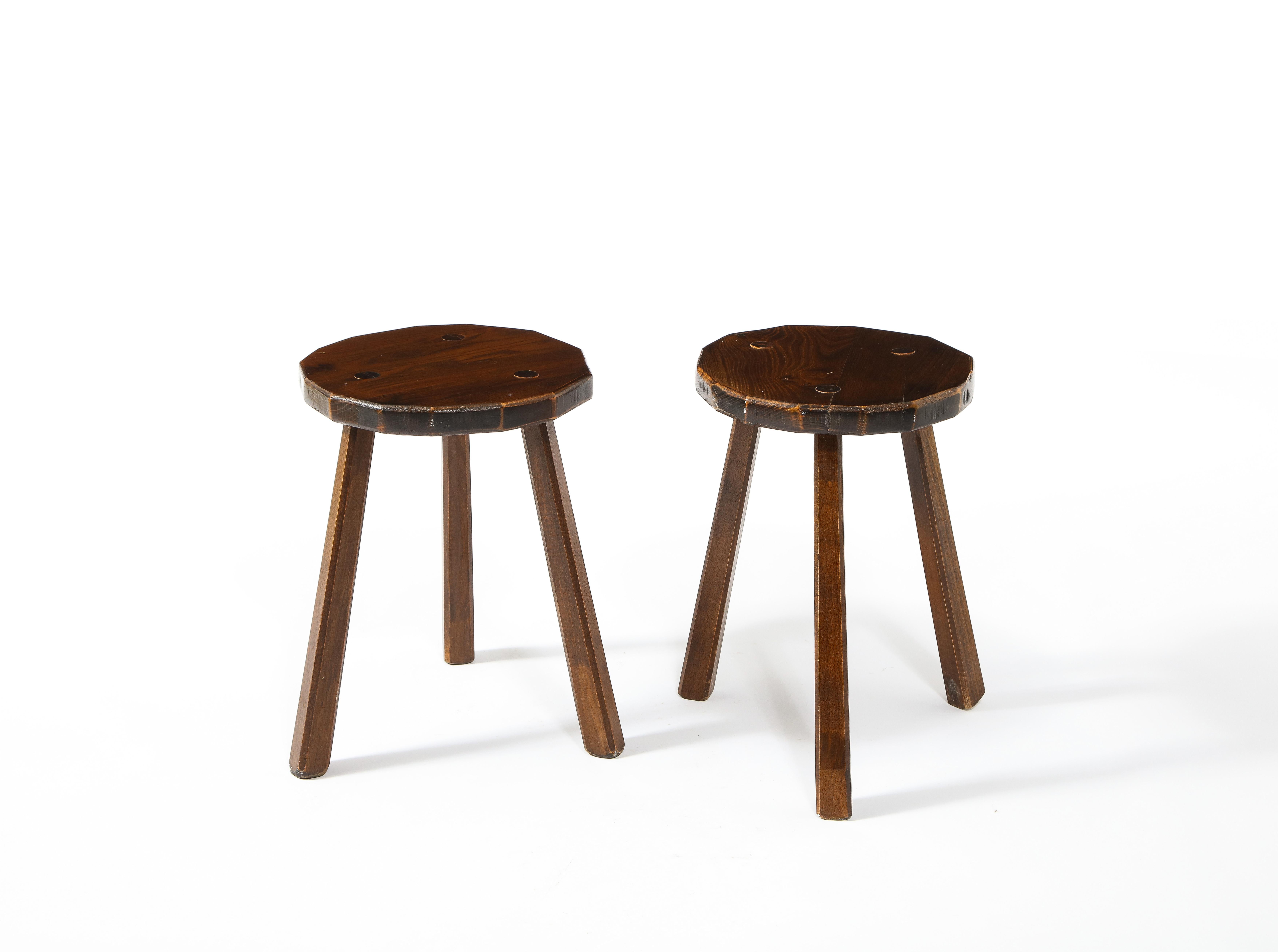 Rustic Splayed Leg Tripodal Faceted Dark Elm Stools, France 1960's For Sale