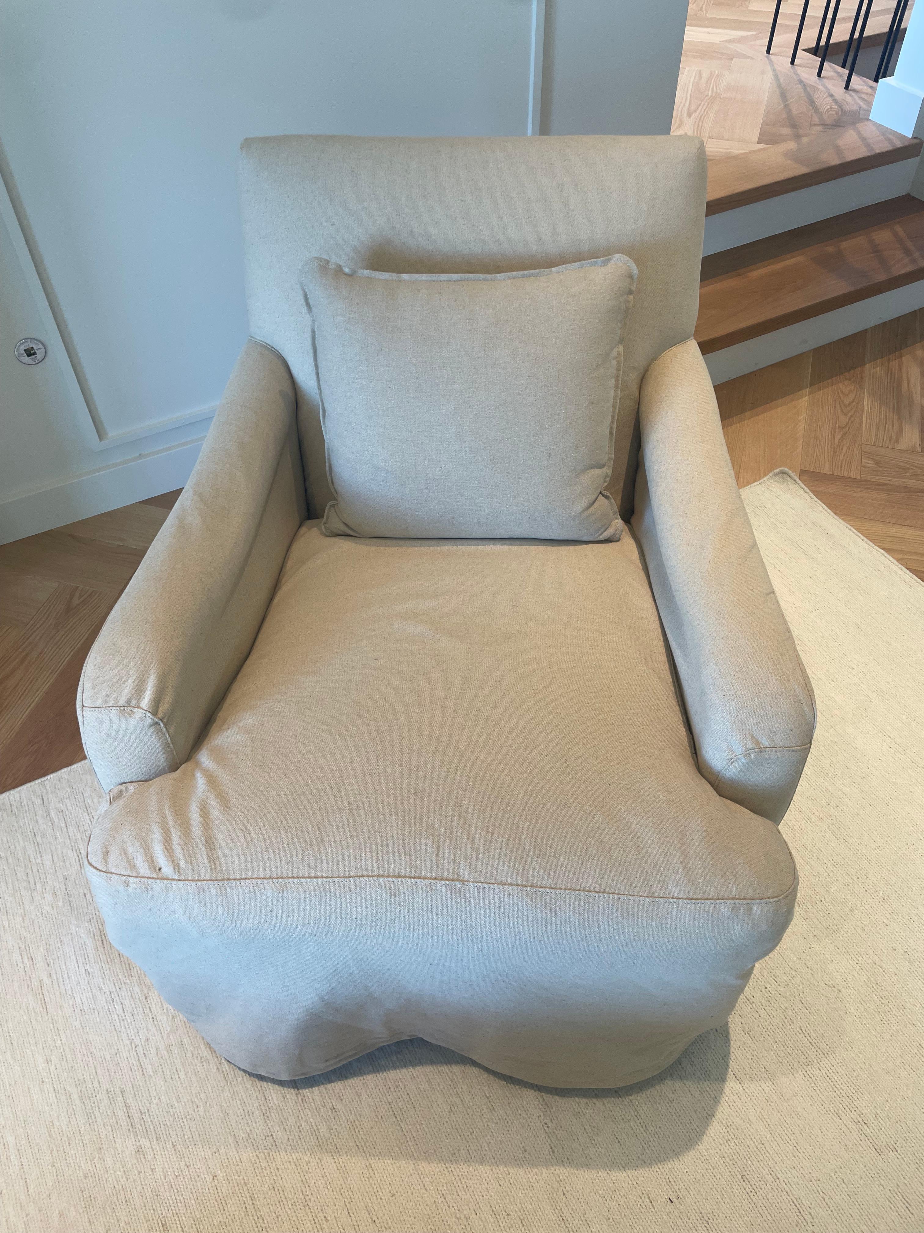 Scandinave moderne Paire de chaises d'appoint allongées belges en lin naturel en vente