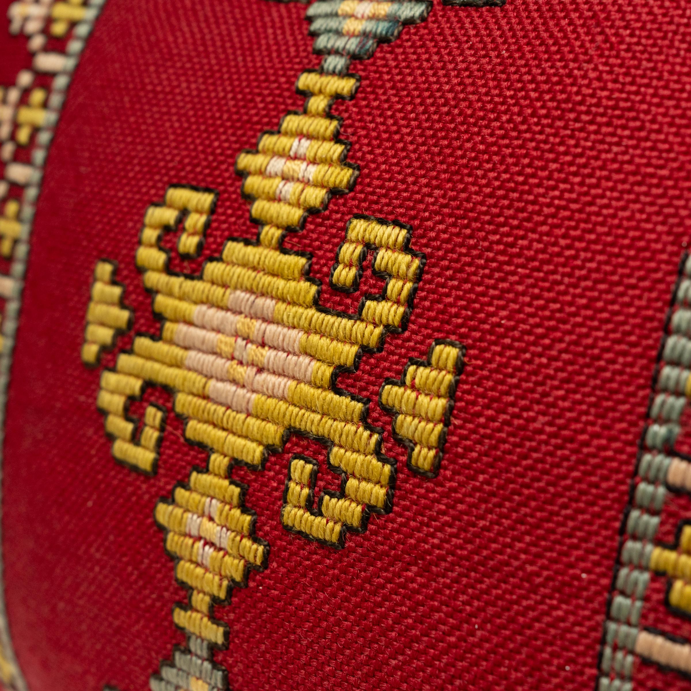 Pair of Embroidered Hungarian Wool Pillows In Good Condition For Sale In Chicago, IL