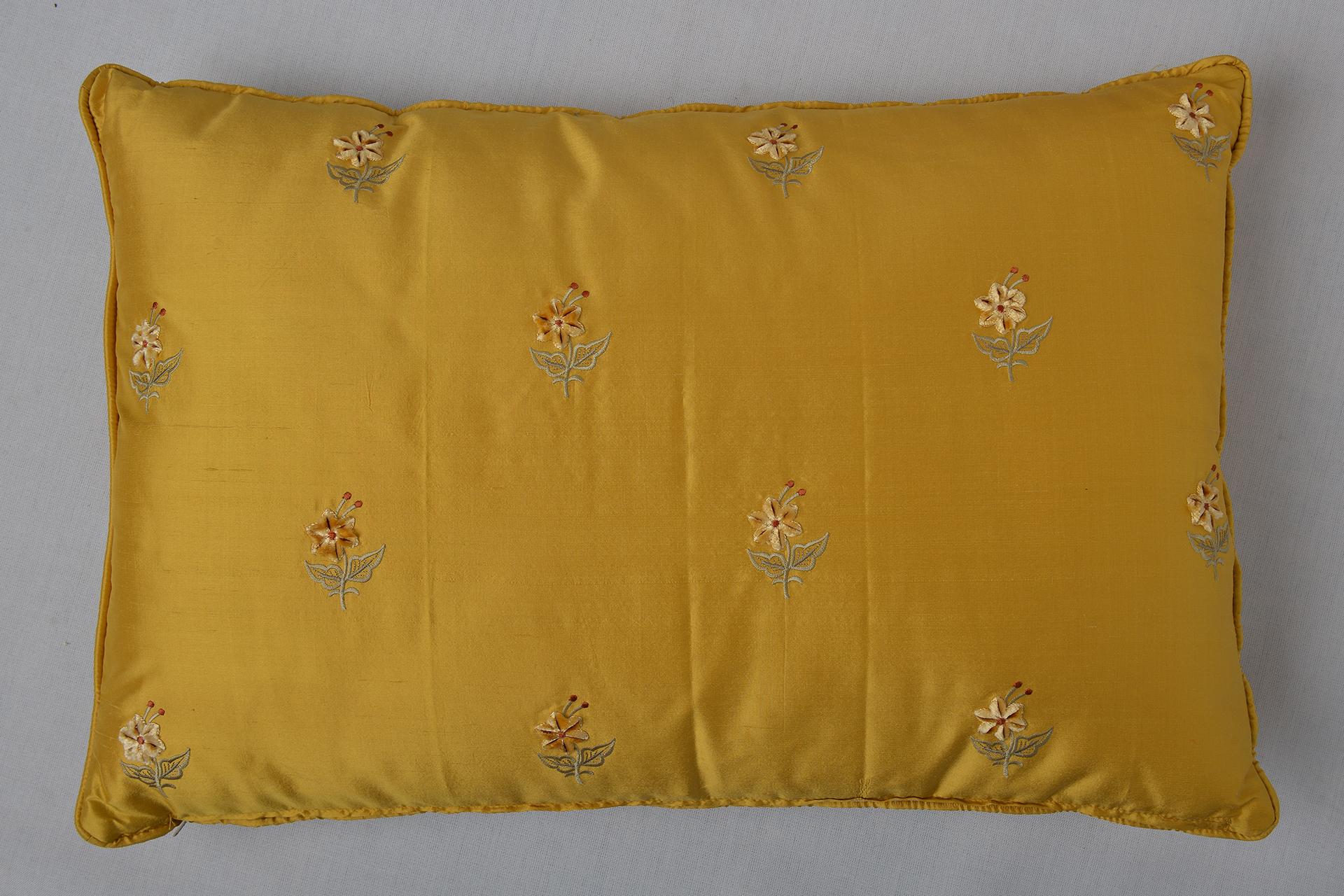 English Pair of Embroidered Silk  Pillows For Sale