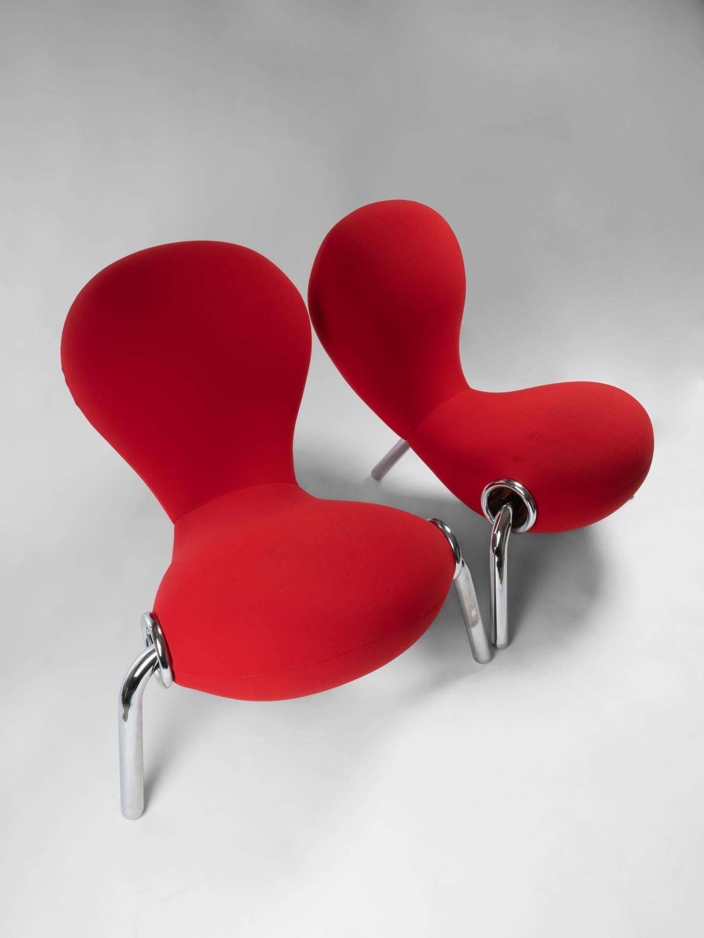 Pair of Embryo Chairs by Marc Newson for Cappelini In Good Condition For Sale In PARIS, FR