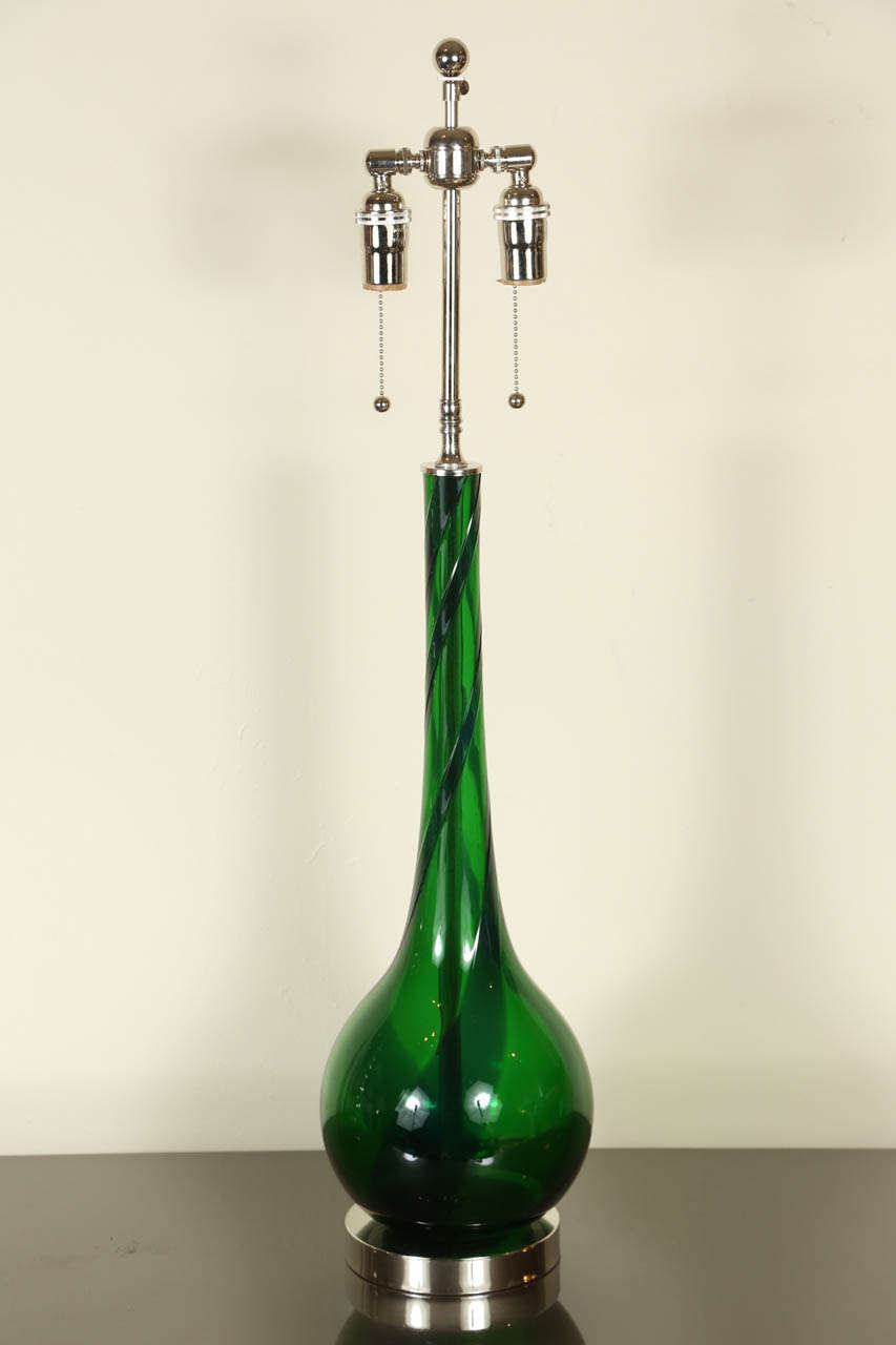 Pair of Emerald Blown Glass Table Lamps In Excellent Condition In New York, NY