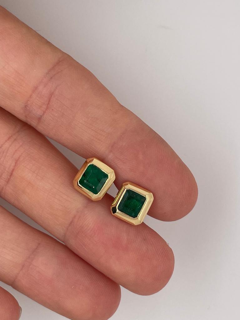 Pair of emerald earrings/ studs 18k gold studs bezel set  For Sale 8