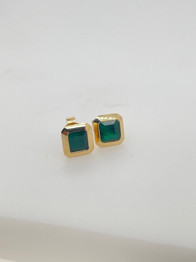 Pair of emerald earrings/ studs 18k gold studs bezel set  For Sale 3