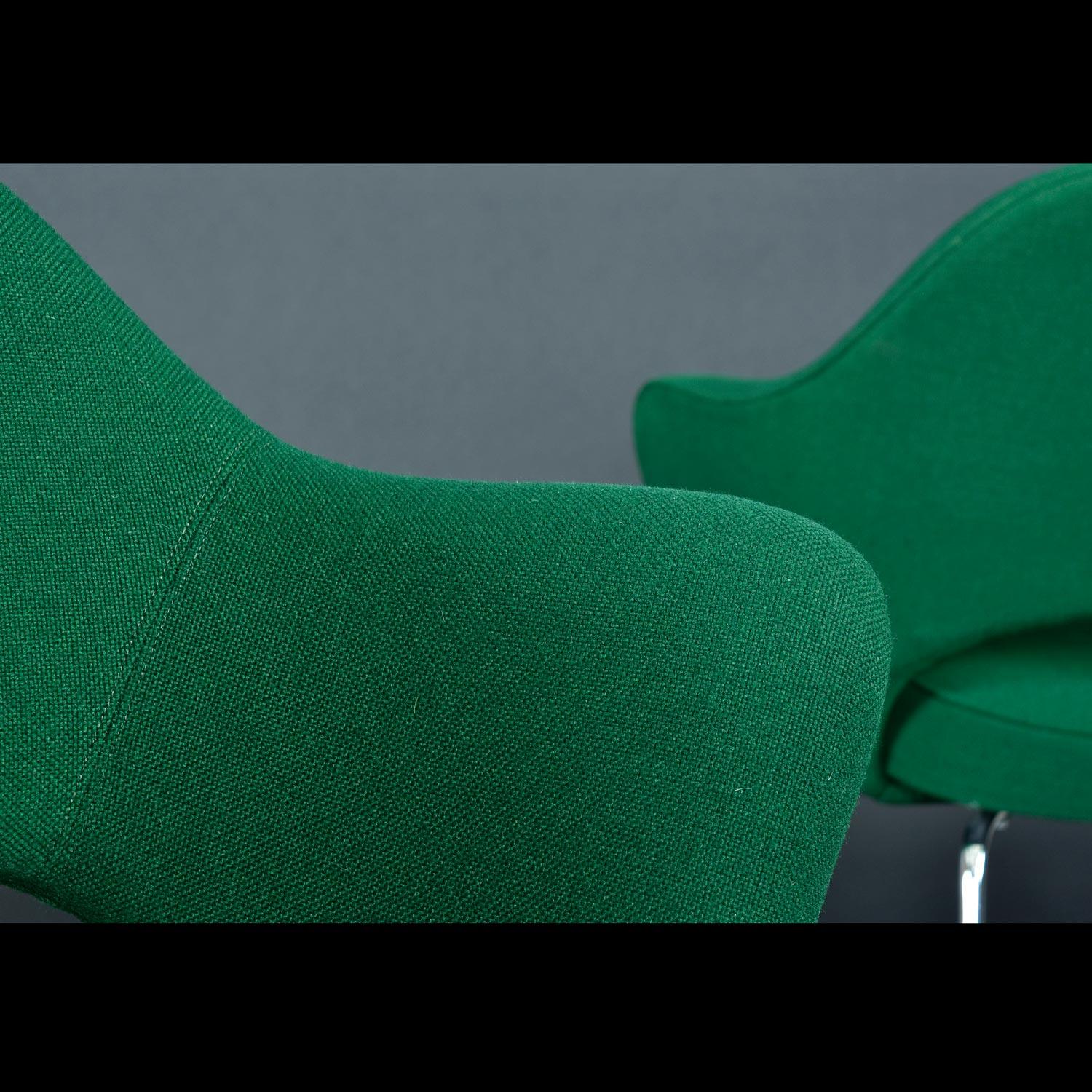 Pair of Emerald Green Eero Saarinen for Knoll Executive Arm Chairs 6