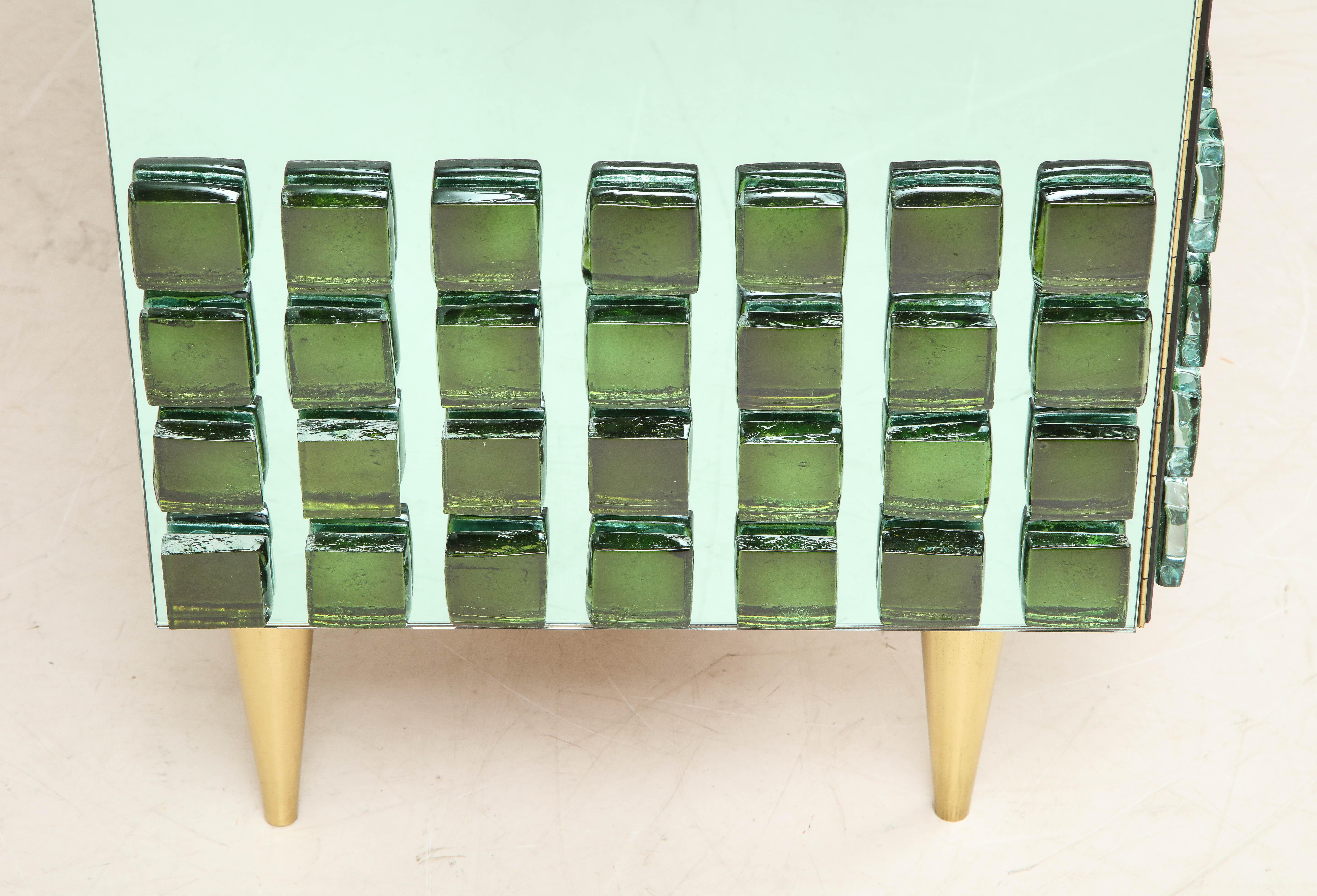 Pair of Sculptural Soft Green Mirrored and Brass Cabinets or Nightstands, Italy 5