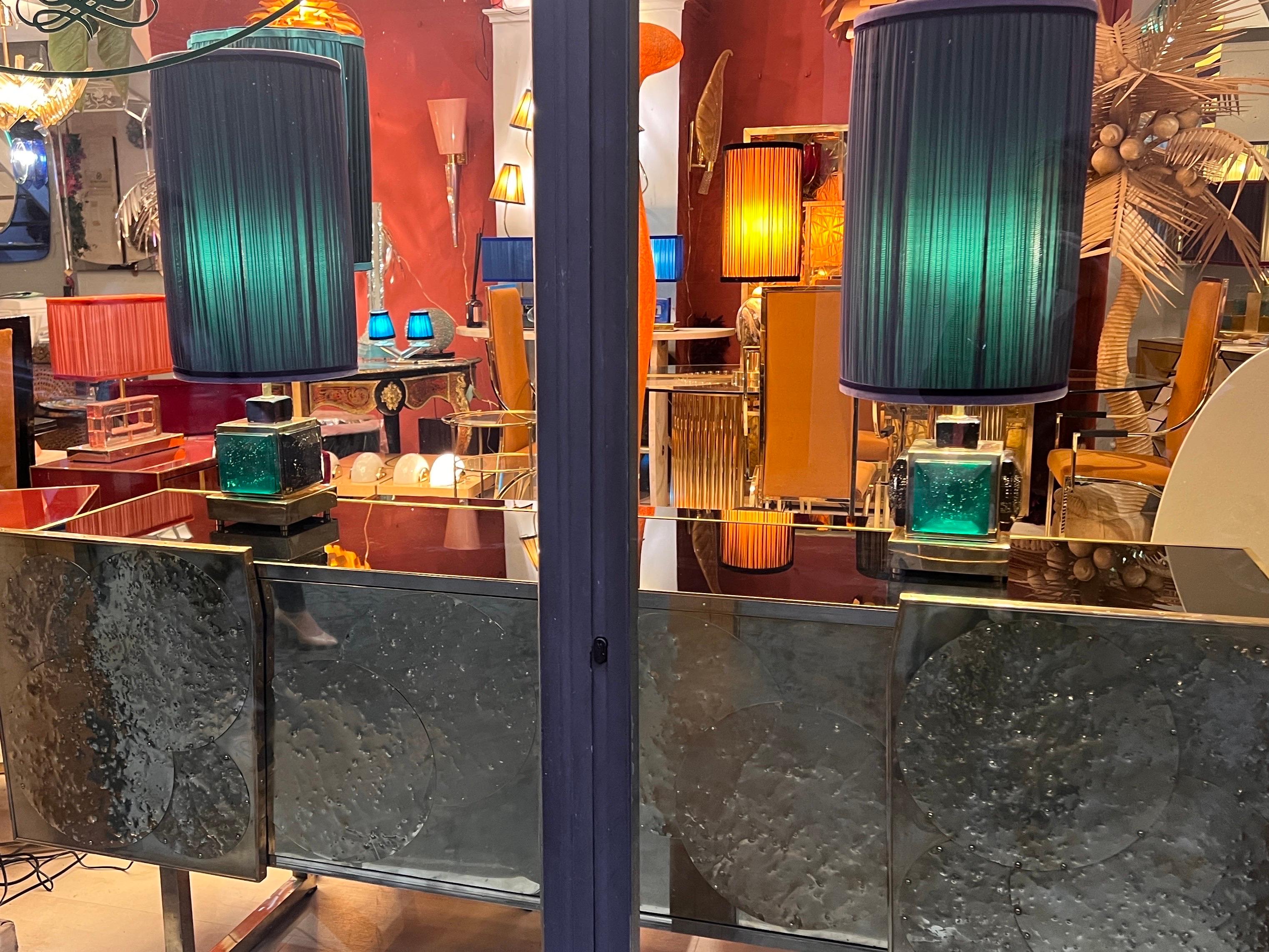 Coppia di lampade da tavolo in vetro di Murano verde smeraldo con i nostri paralumi cuciti a mano 1980 in vendita 10