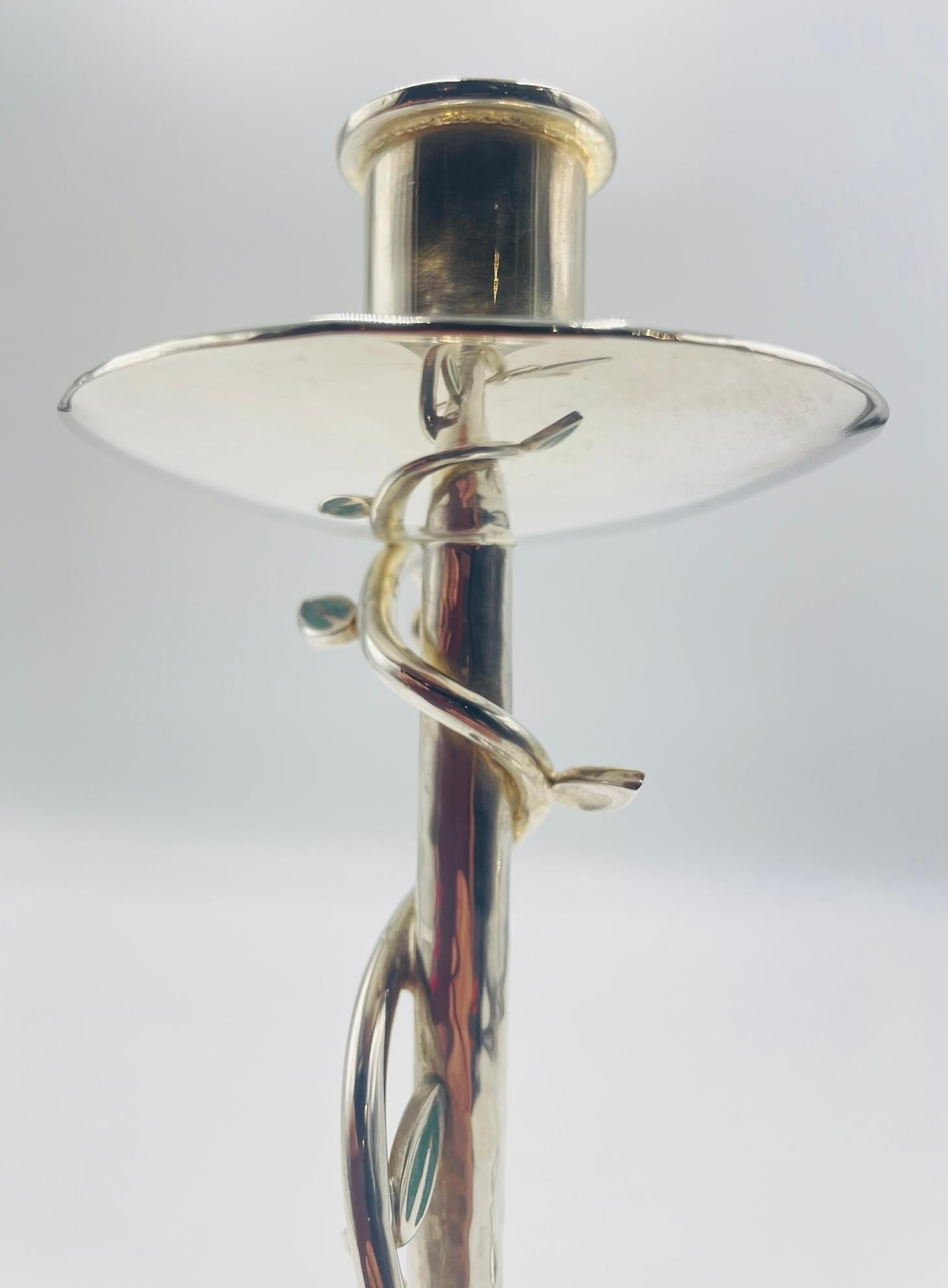 Pair of Emilia Castillo Silver-Plated Candlesticks with Emerald Stone Inlay in vendita 7