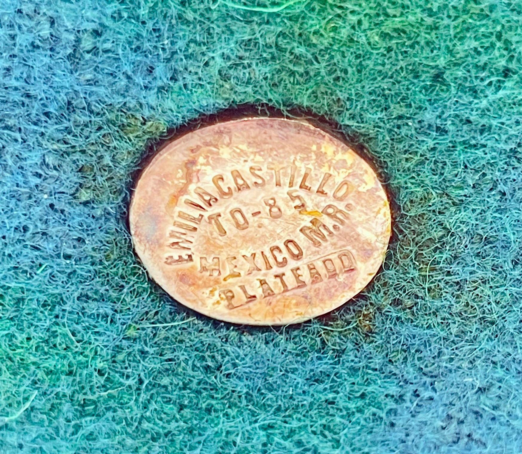 Pair of Emilia Castillo Silver-Plated Candlesticks with Emerald Stone Inlay in vendita 12