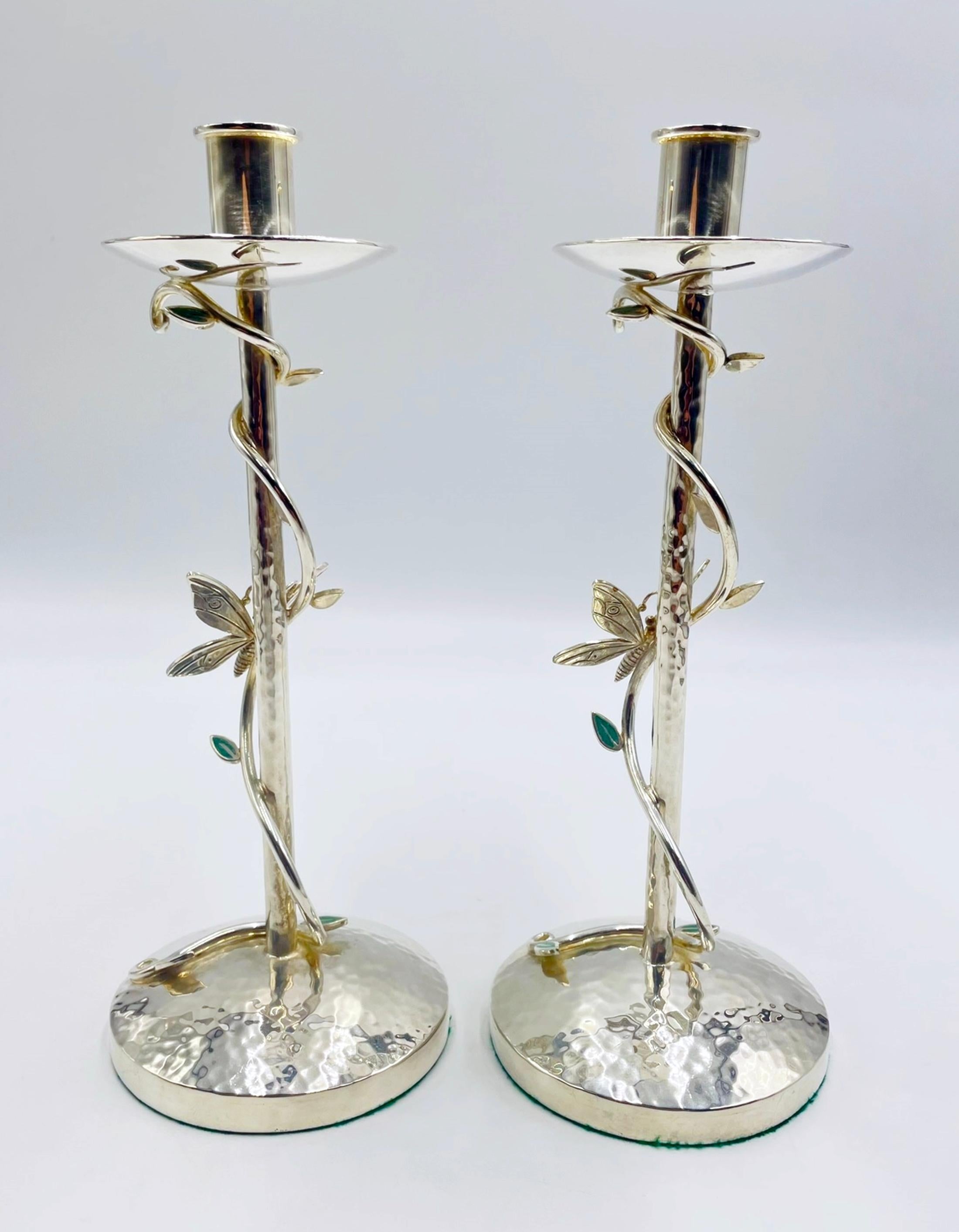 Messicano Pair of Emilia Castillo Silver-Plated Candlesticks with Emerald Stone Inlay in vendita