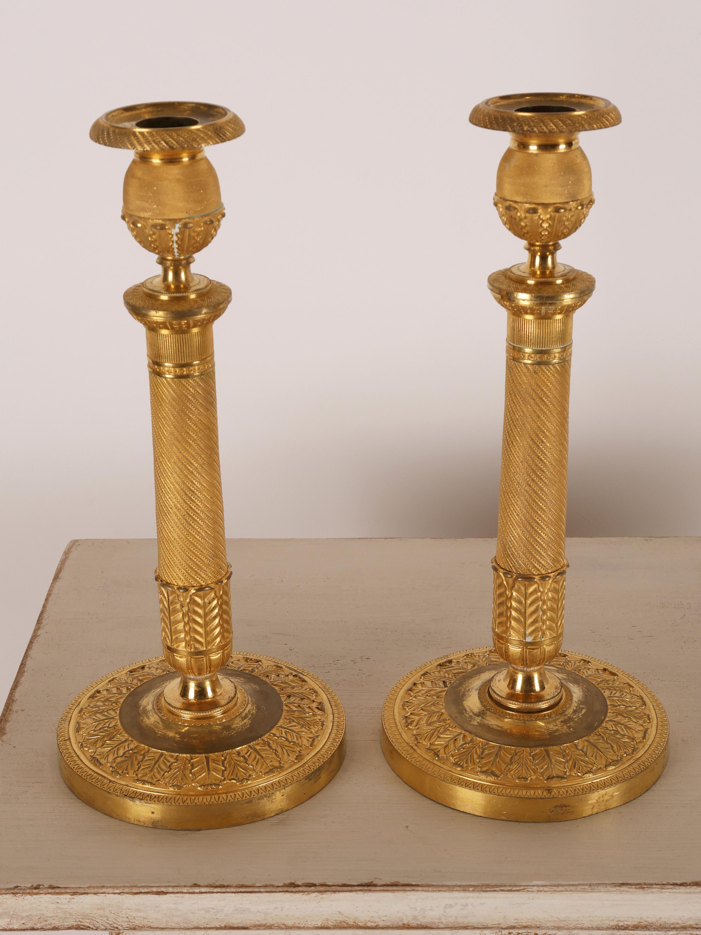 Coppia di candelabri Impero In condizioni buone in vendita a Ljungby, SE