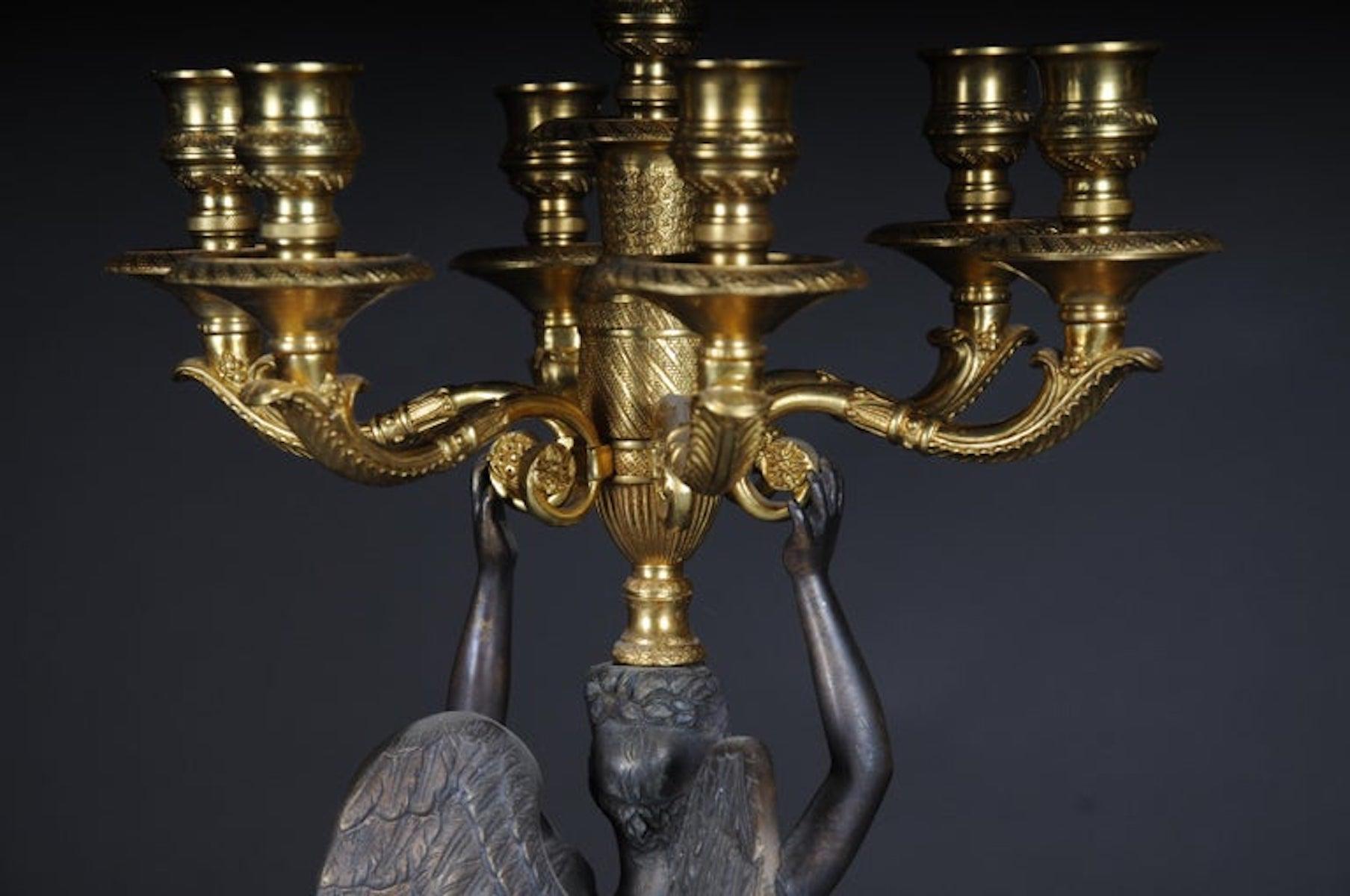 Paire de candélabres/bougeoirs de style Empire en bronze d'après P. Thomire en vente 11