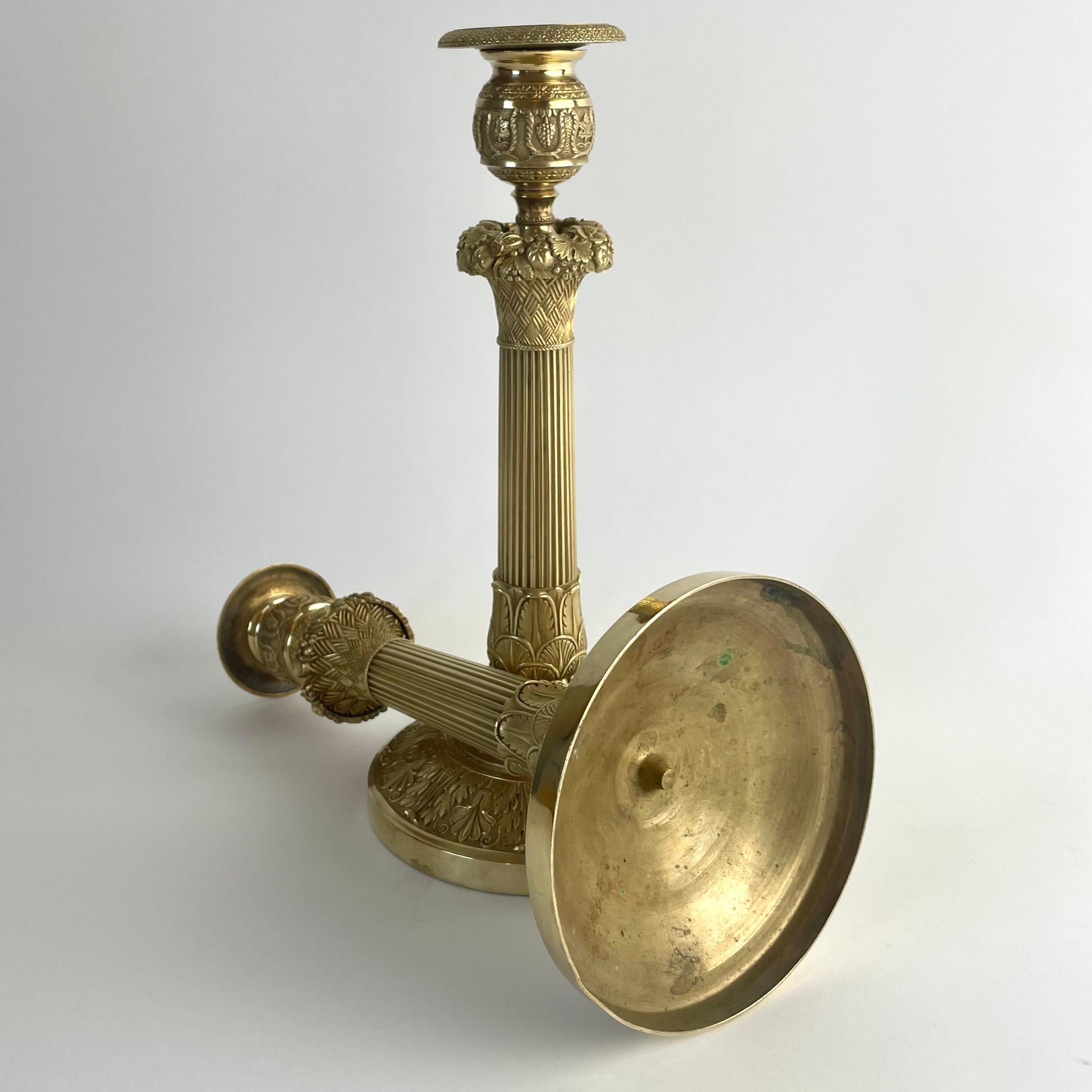 Paar Empire-Leuchter aus vergoldeter Bronze, signiert Gérard-Jean Galle, Paris, 1810er Jahre im Angebot 4