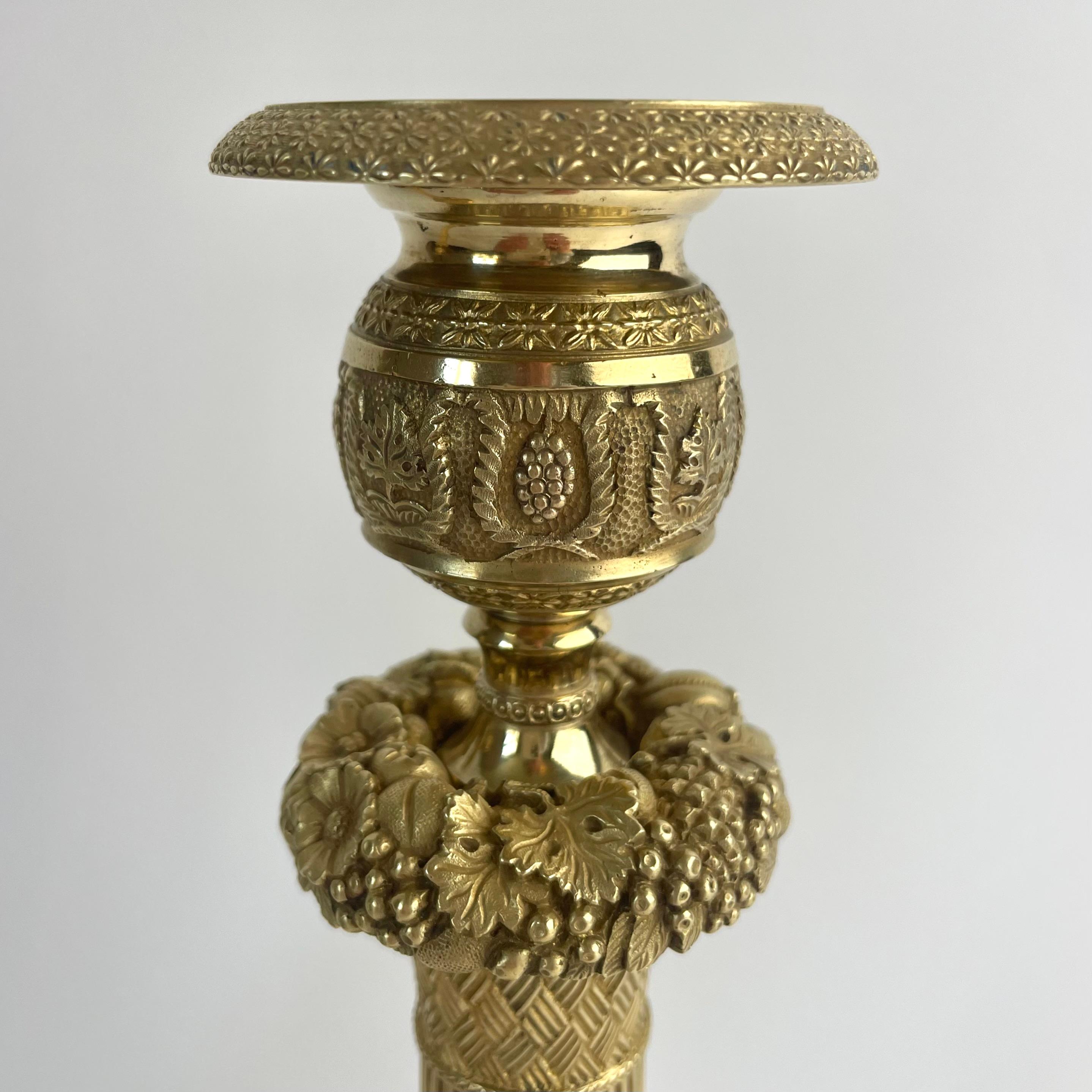 Paar Empire-Leuchter aus vergoldeter Bronze, signiert Gérard-Jean Galle, Paris, 1810er Jahre im Angebot 2