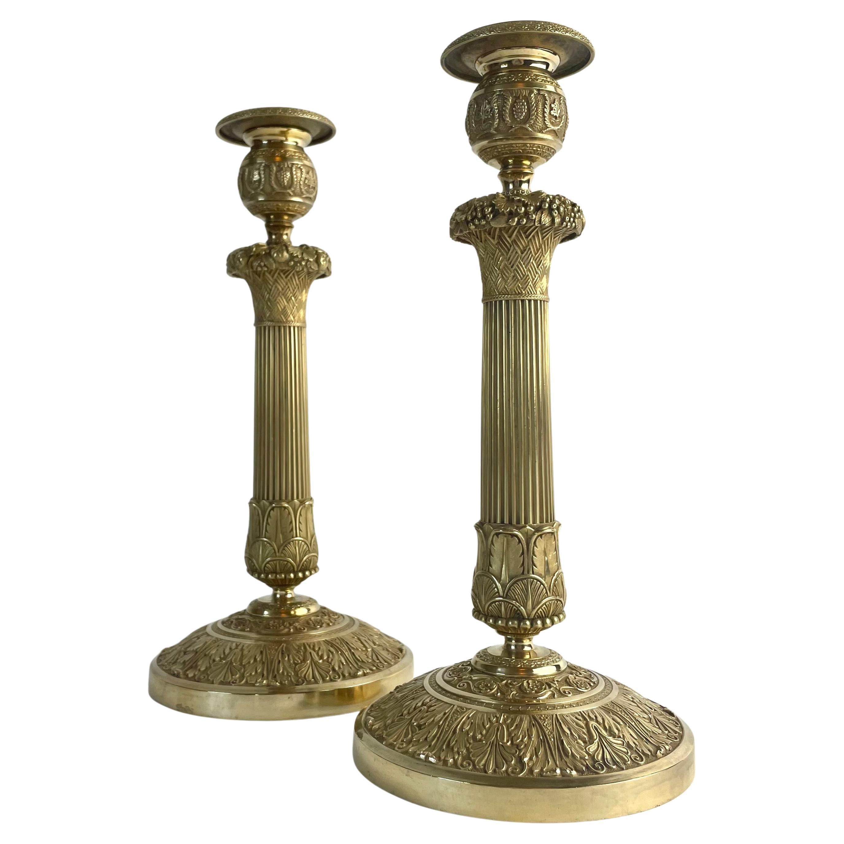 Paar Empire-Leuchter aus vergoldeter Bronze, signiert Gérard-Jean Galle, Paris, 1810er Jahre im Angebot