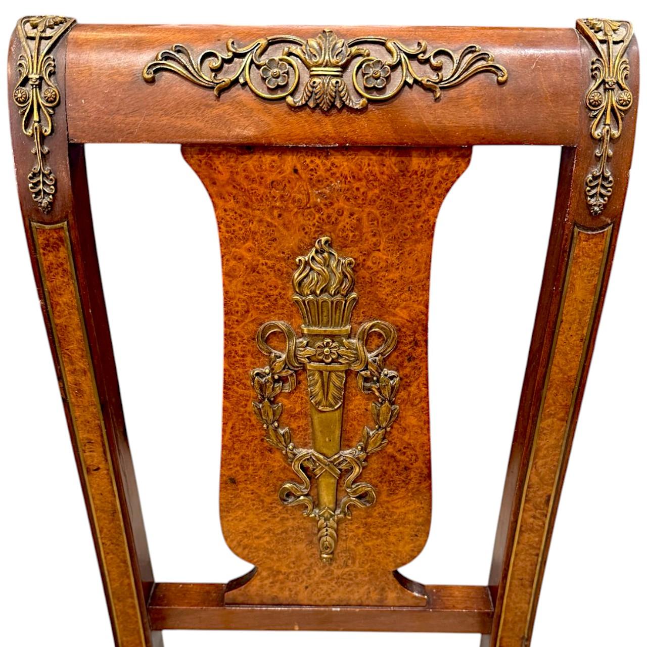 Soie Paire de chaises d'appoint Empire, 19e siècle en vente