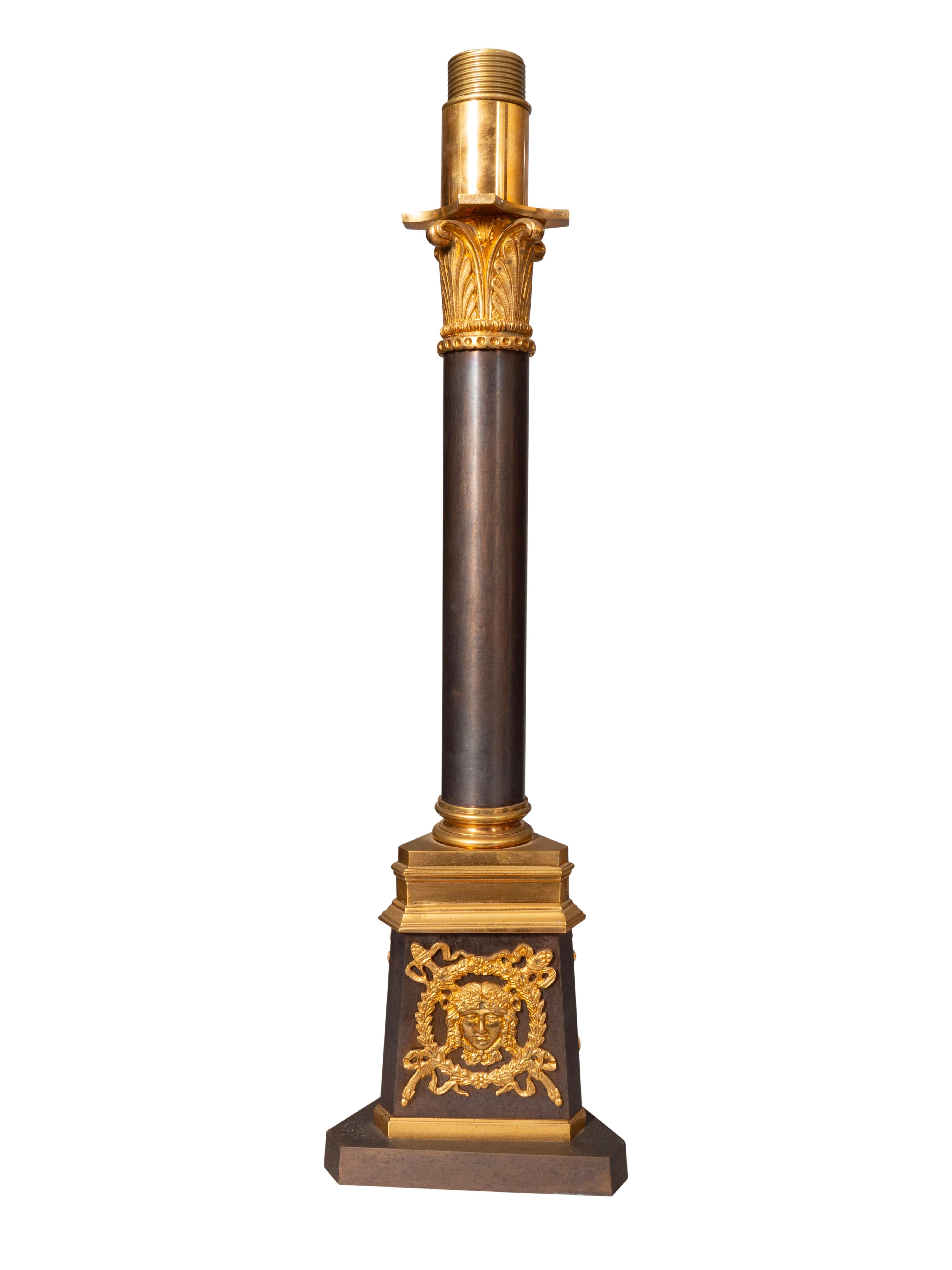 Coppia di lampade da tavolo in bronzo in stile impero in vendita 5