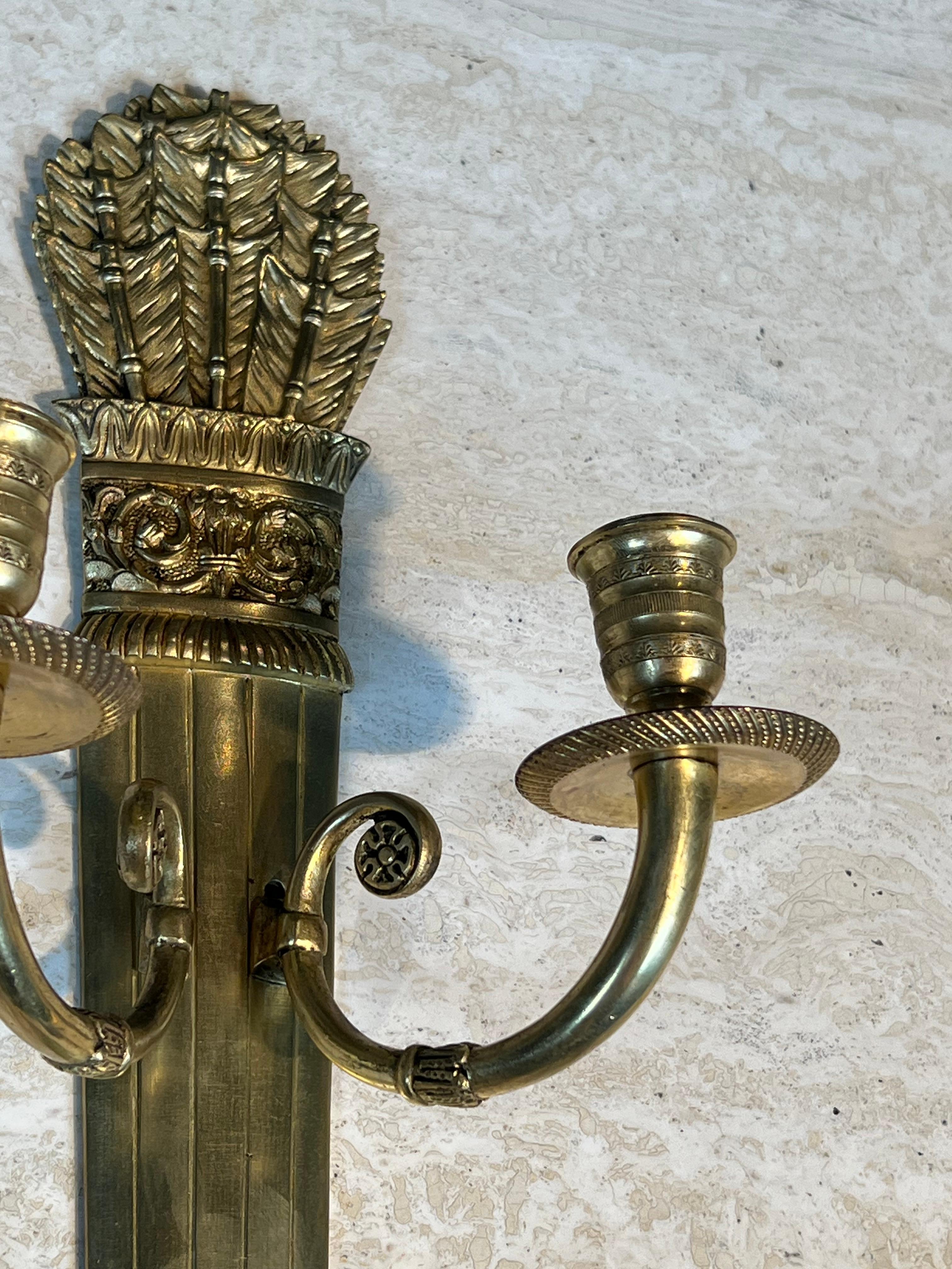Coppia di luci da parete in bronzo in stile impero, modello Faretra in vendita 1