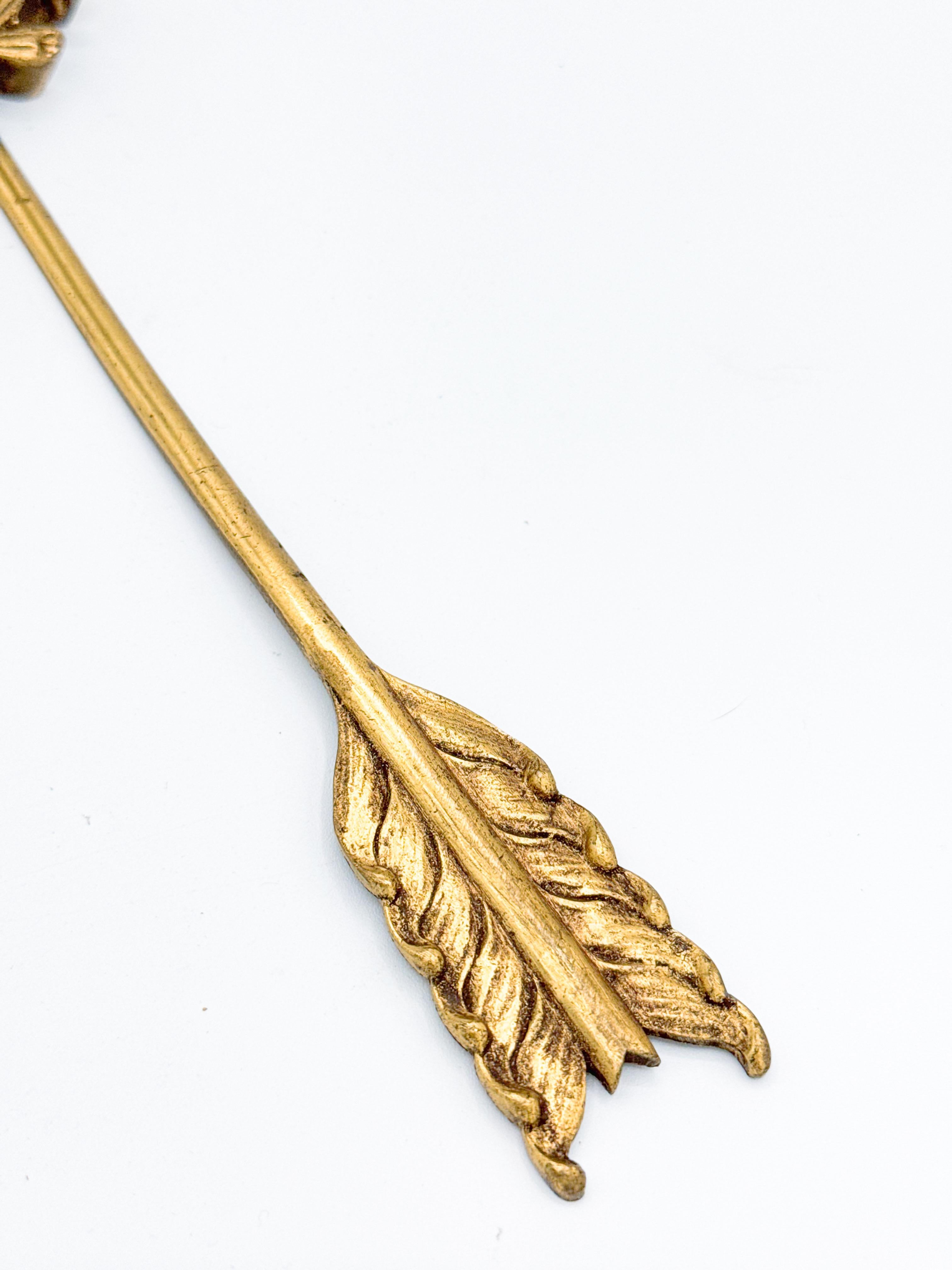 Belge Paire d'appliques murales Arrow de style Empire en bronze doré représentant la déesse Cérès en vente