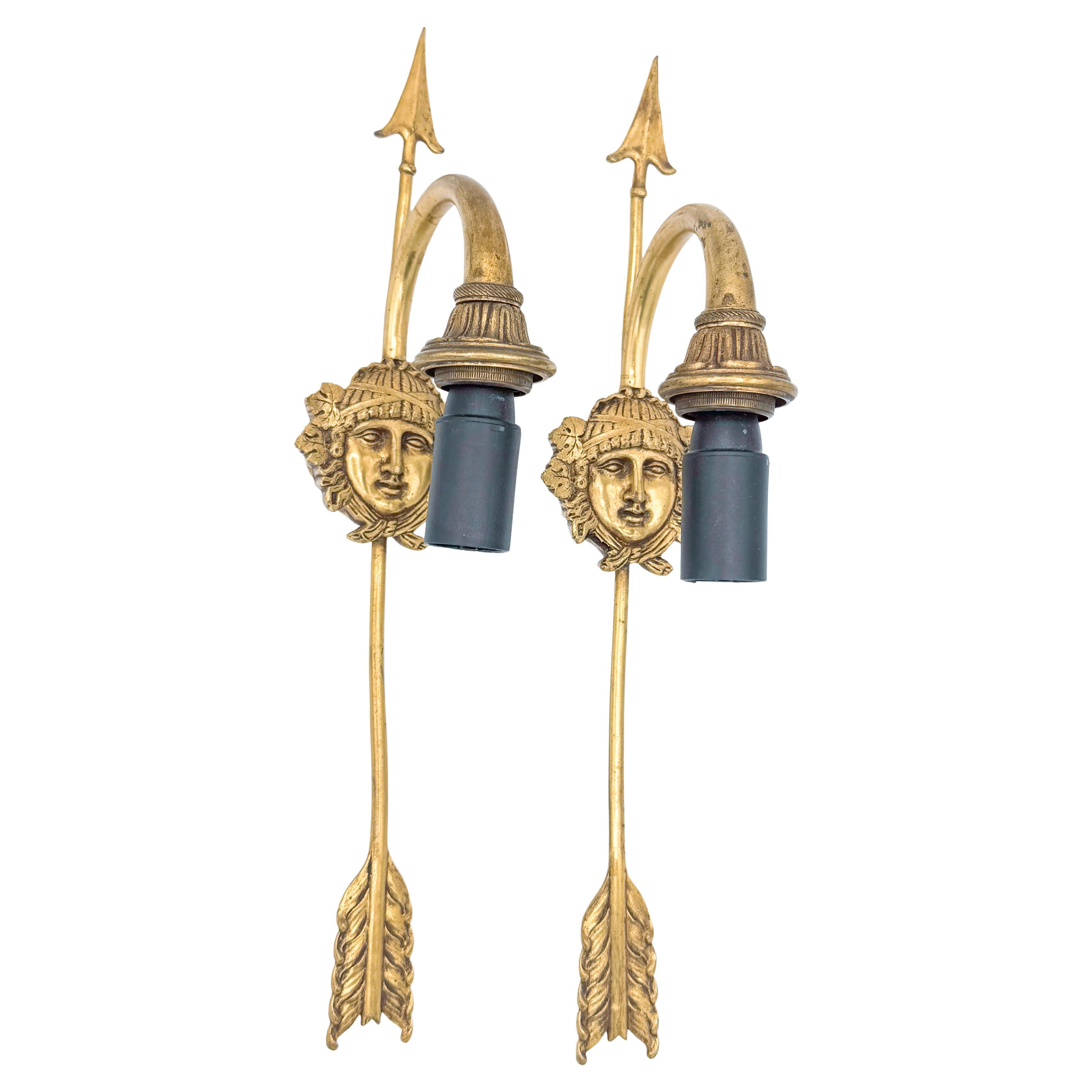 Paire d'appliques murales Arrow de style Empire en bronze doré représentant la déesse Cérès
