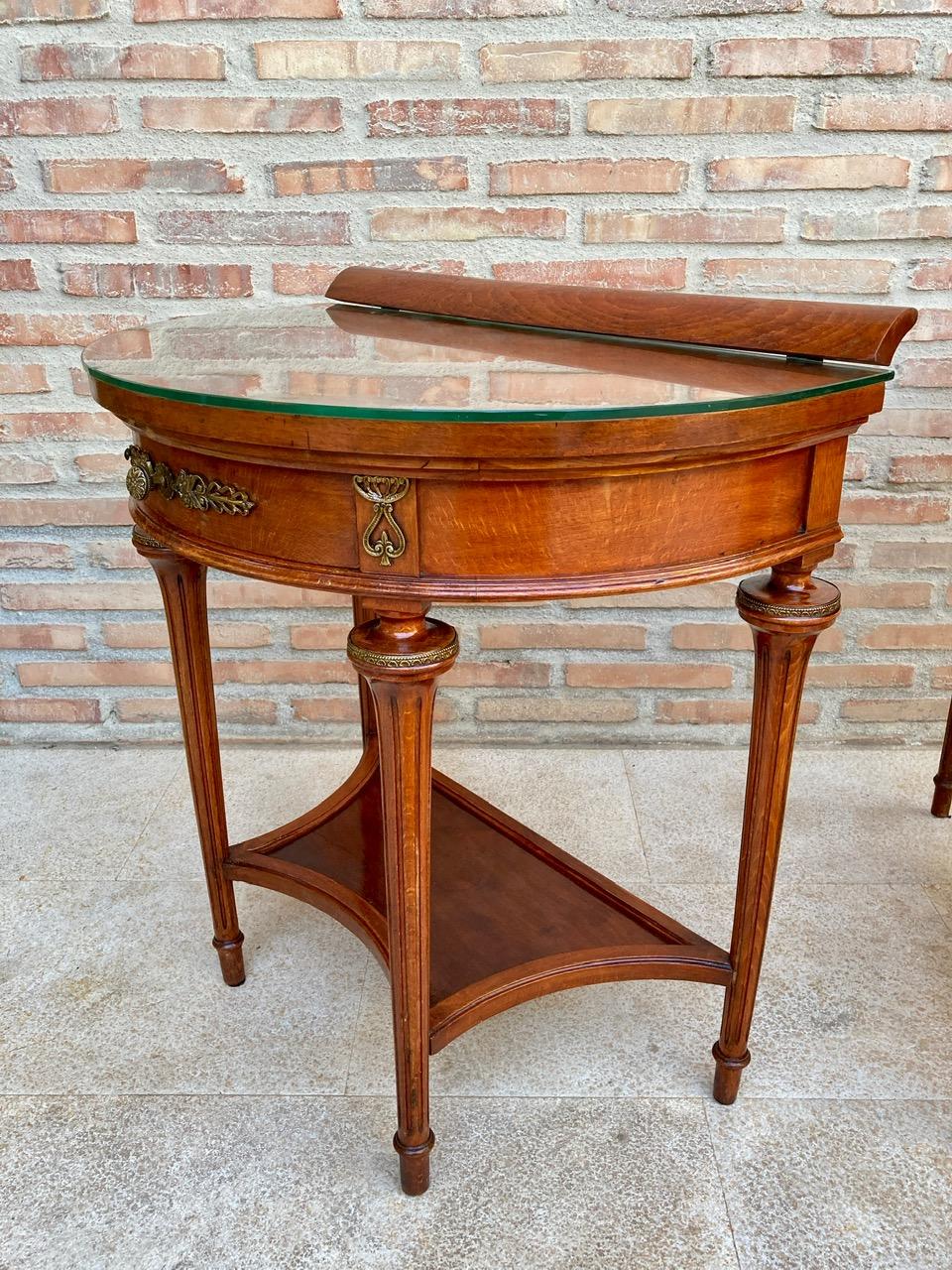 Pair of Empire Style Mahogany Wood Nightstands, 1930s For Sale 2