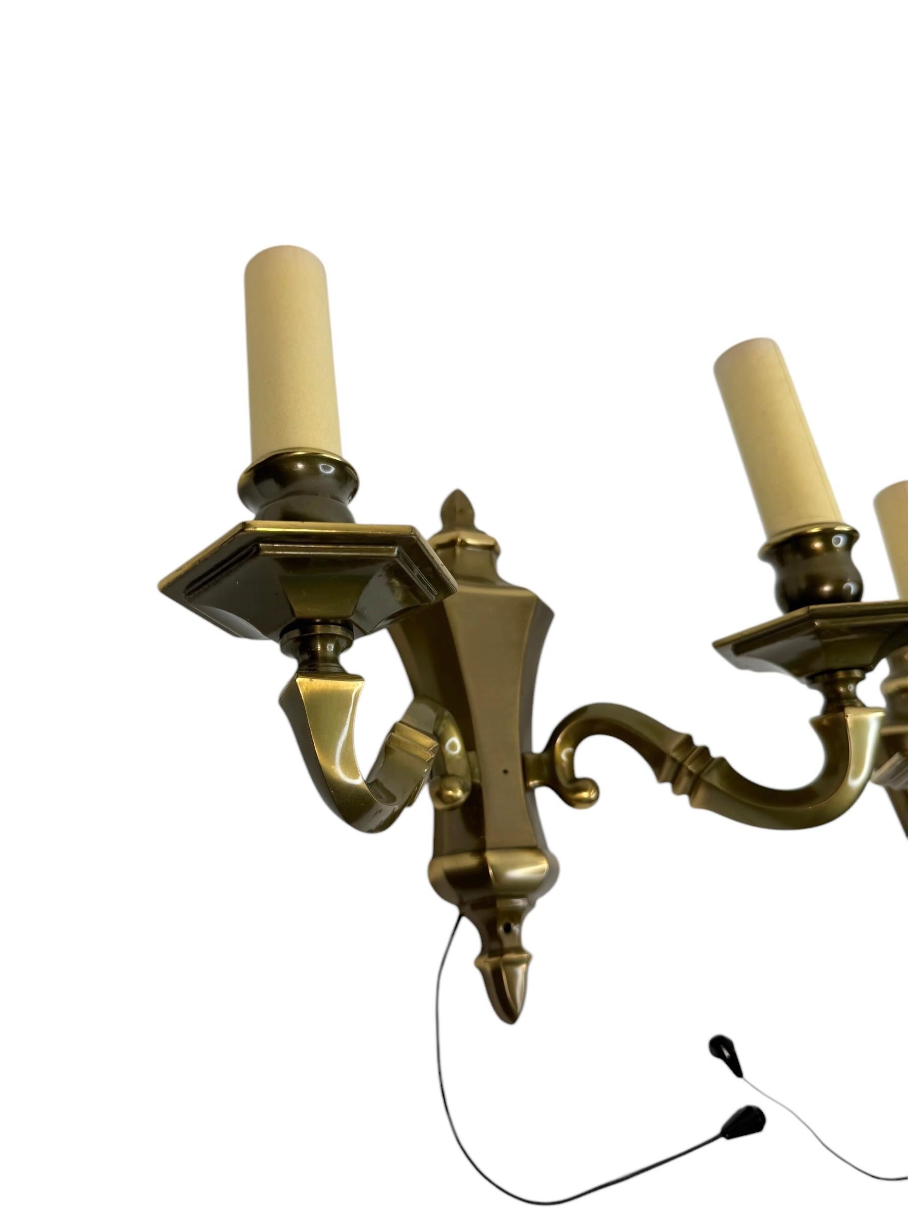 Metallo Coppia di lampade da parete a forma di sconces in stile impero, Germania, anni '60 in vendita