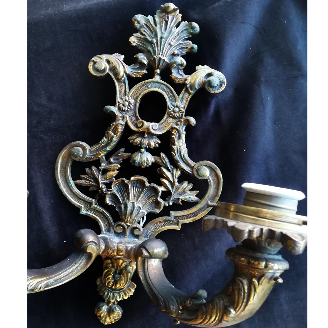 Pair of Wall Sconces Bronze Empire Style, France, Early 20th Century For Sale 5
