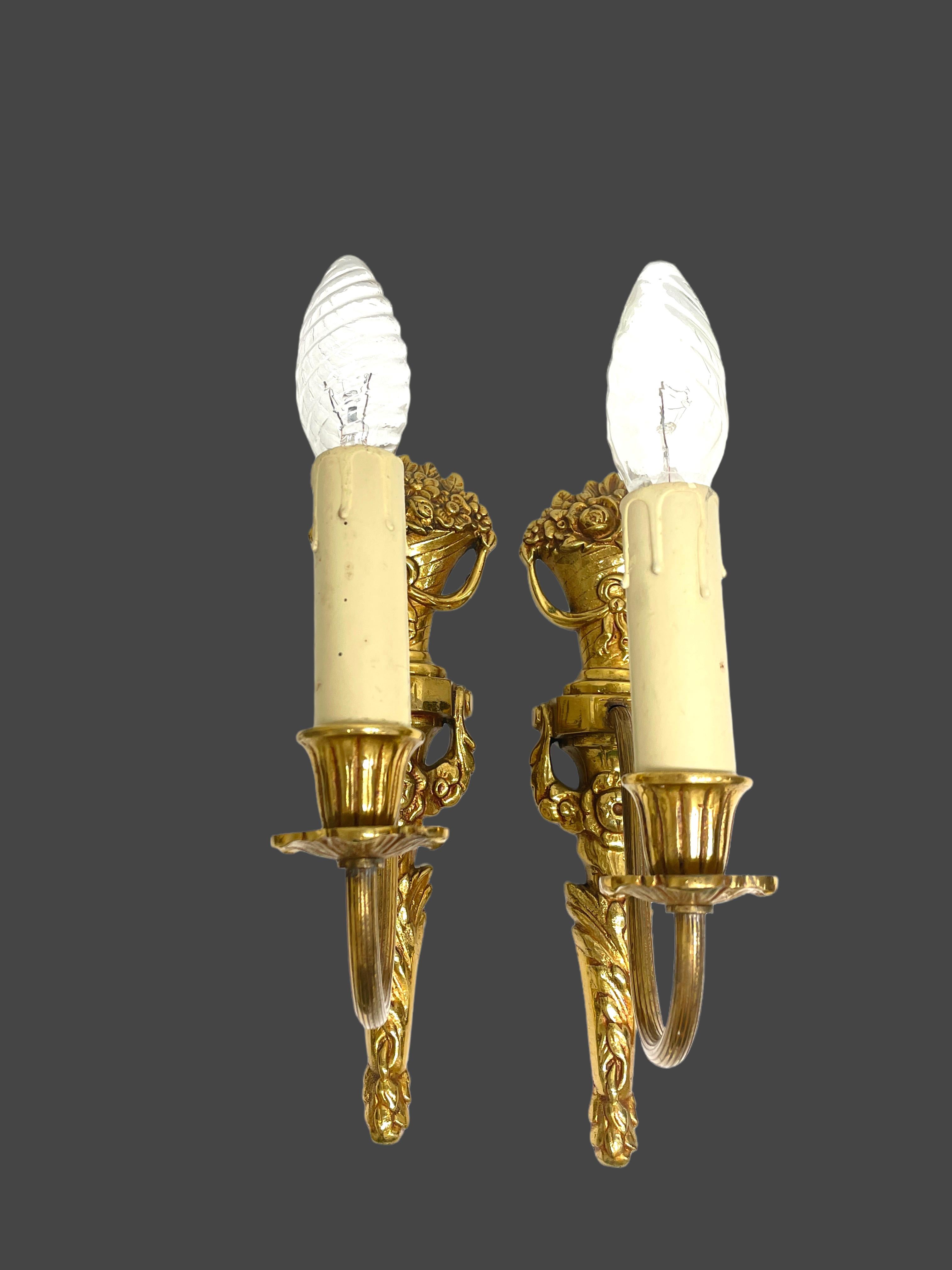 Swedish Pair of Empire Wall Sconces in Bronze with Flower Basket Motif, Sweden, 1950s For Sale