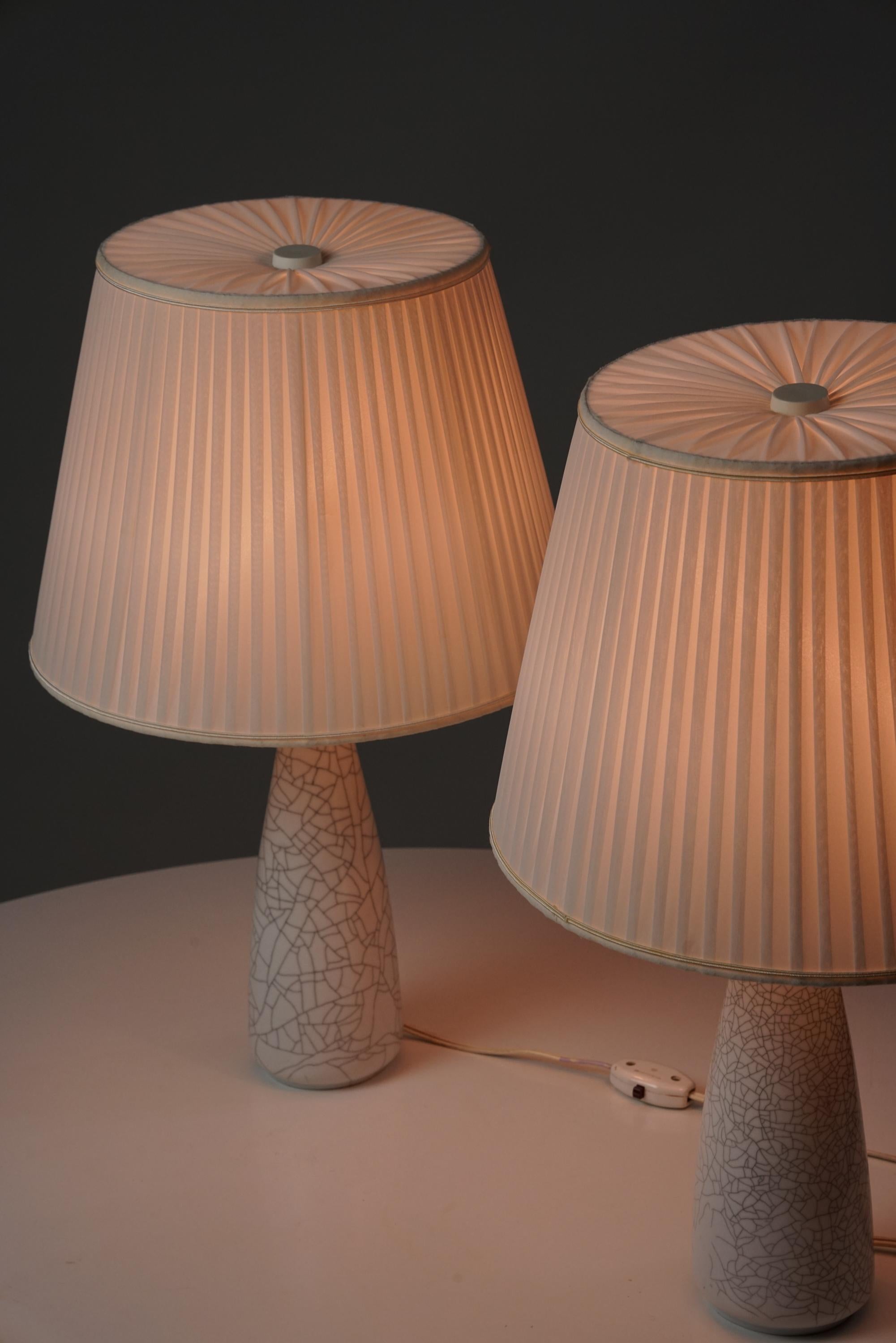 Scandinavian Modern Pair of Enameled Ceramic Table Lamps by Toini Muona for Arabia, 1940s  For Sale