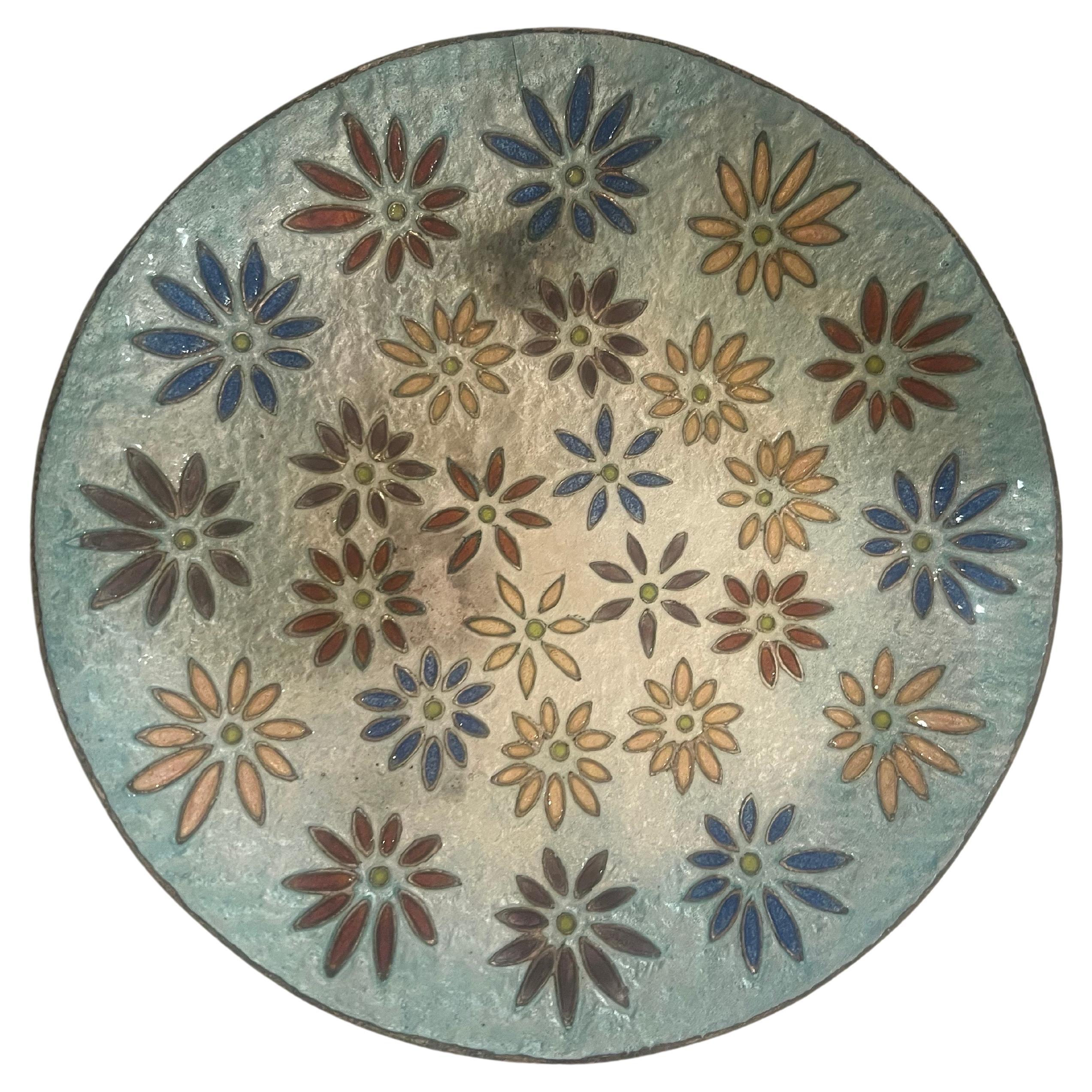 Cinese Coppia di ciotole basse in cloisonne smaltate e decorate in scatola in vendita