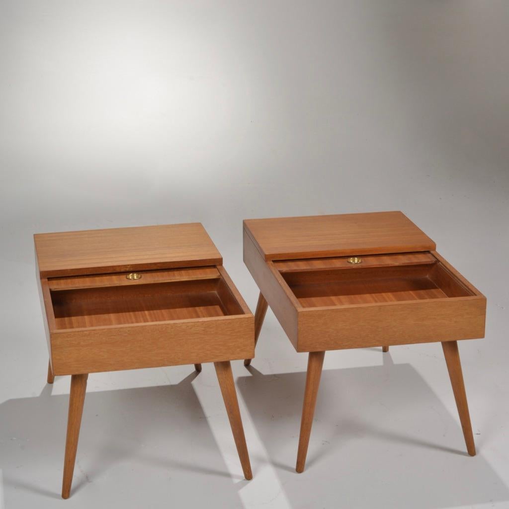 American Pair of End Tables by John Keal for Brown Saltman of California For Sale