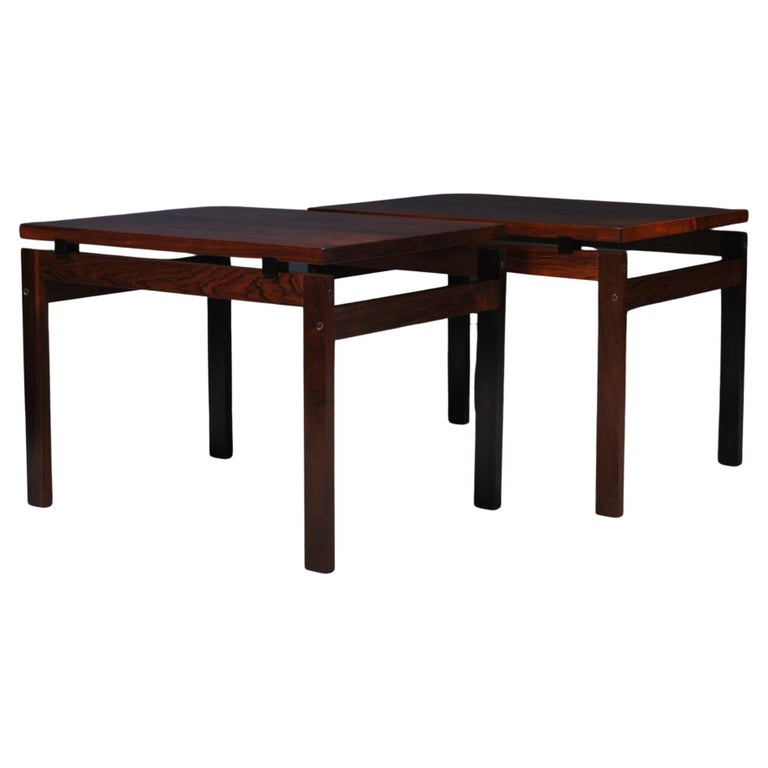 Pair of End Tables For Sale at 1stDibs