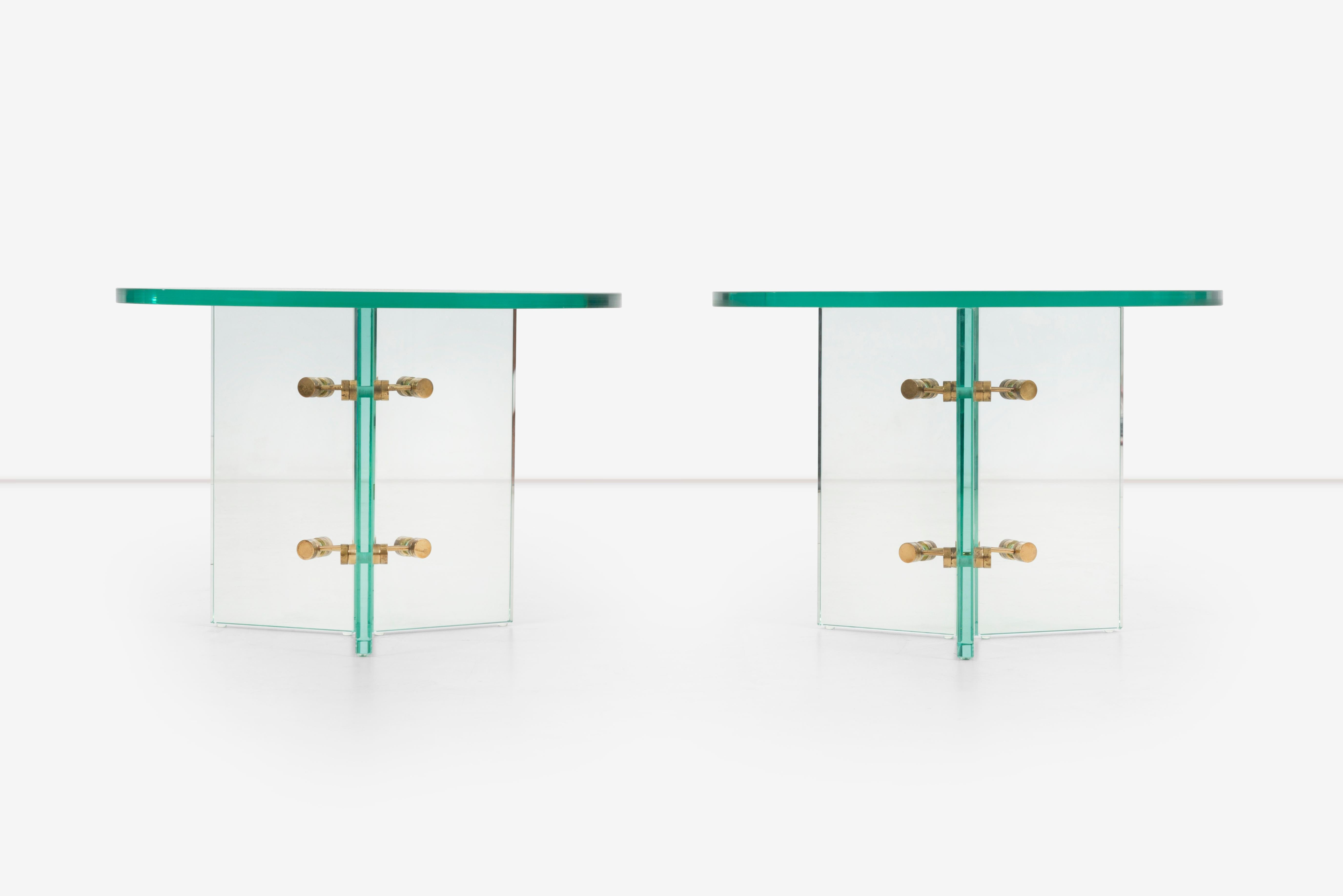Mid-Century Modern Pair of End Tables in the Style of Fontana Arte For Sale
