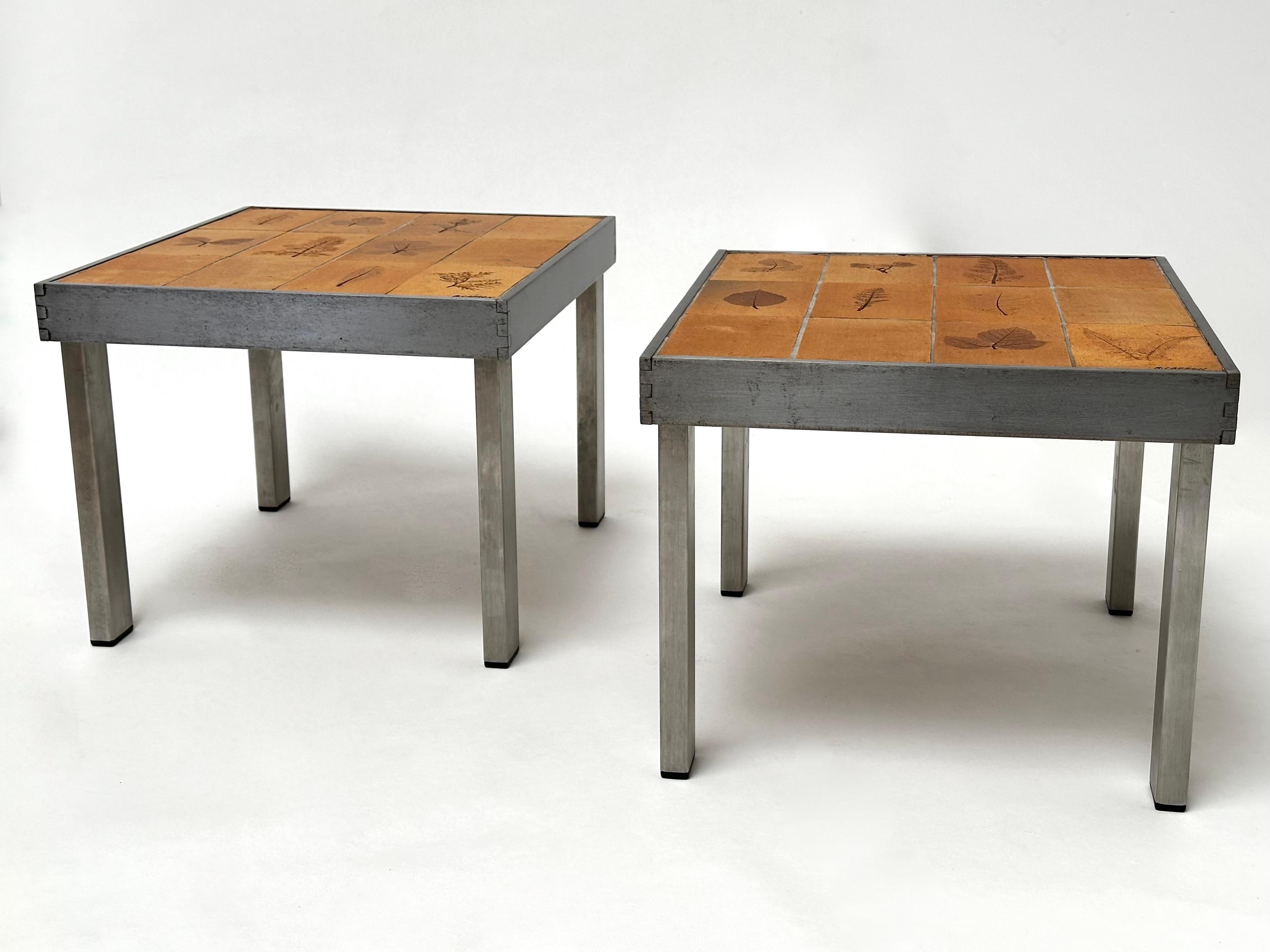 Paar Beistelltische, Roger Capron, Vallauris um 1970 (Steingut) im Angebot