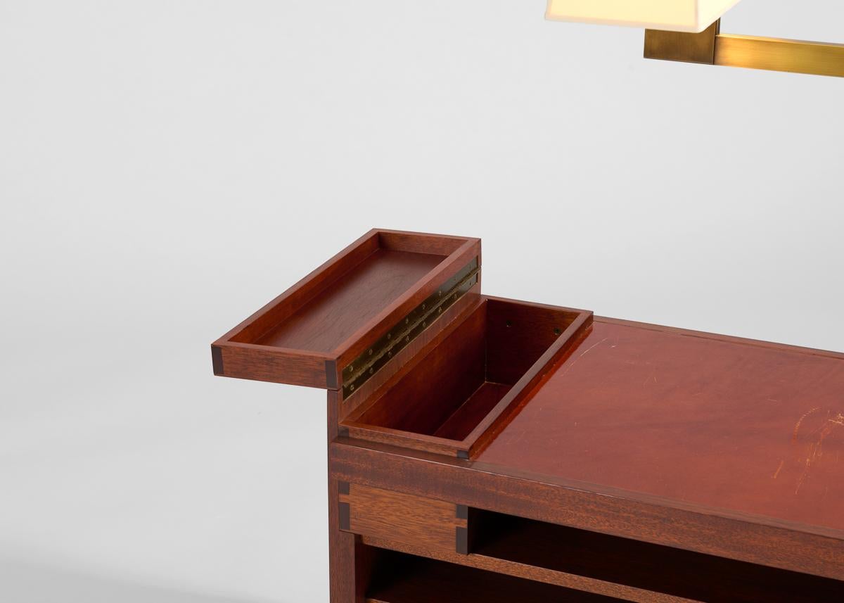 Paire de tables d'appoint avec lampes attenantes de la collection de Thierry Despont Bon état - En vente à New York, NY