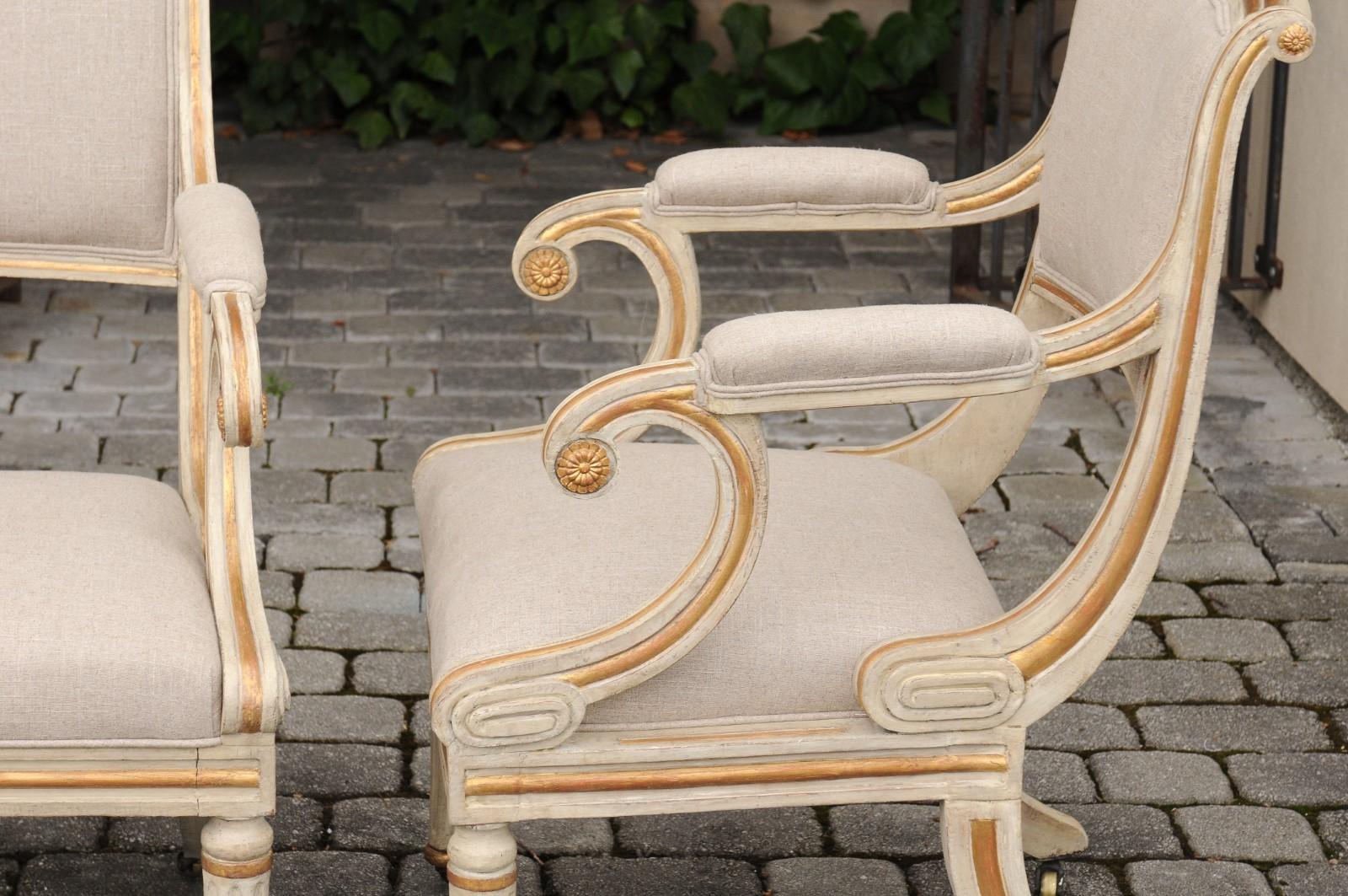 Pair of English 1900s Regency Style Painted and Parcel-Gilt Armchairs on Casters 5