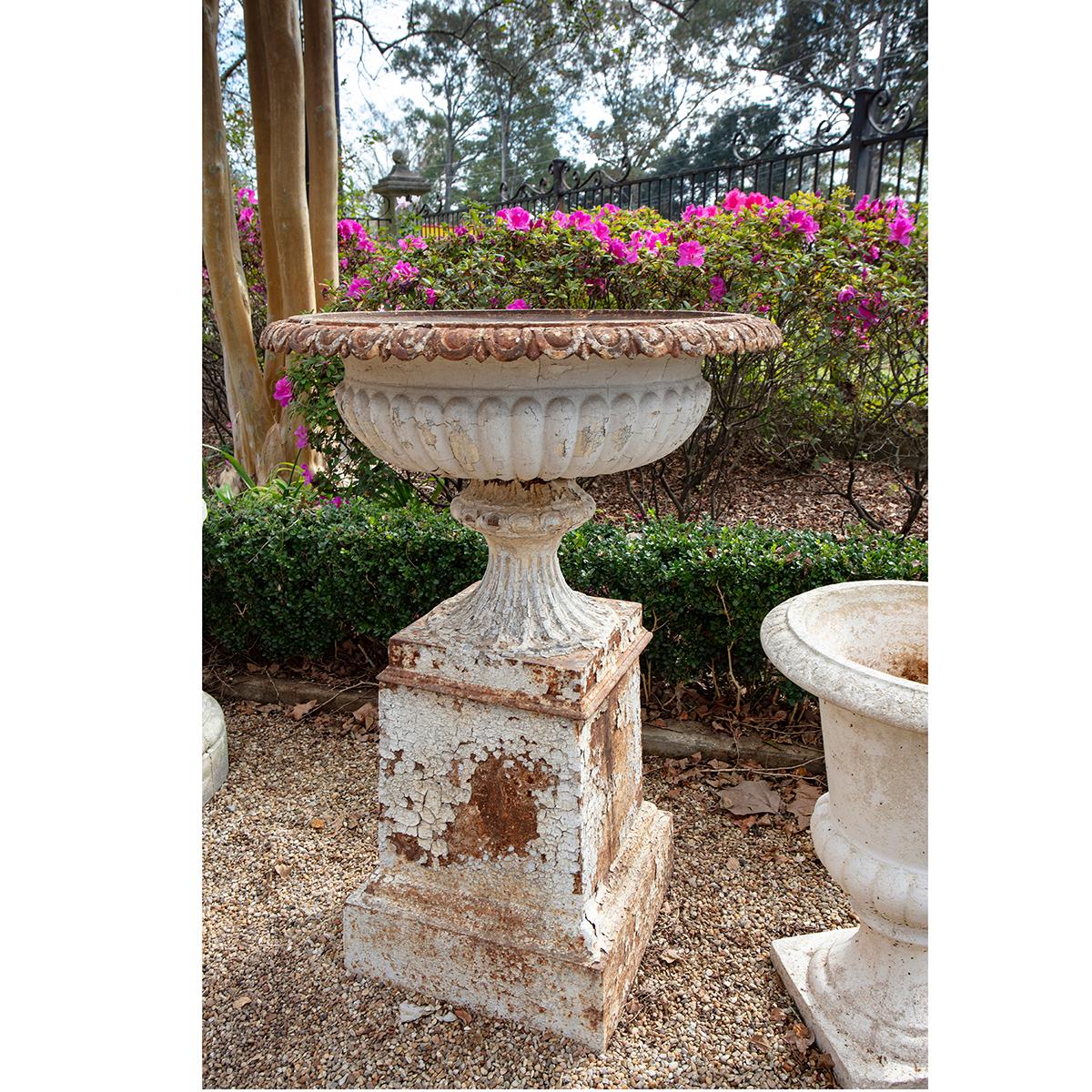 Pair of English 19th Century Cast Iron Garden Urns 1