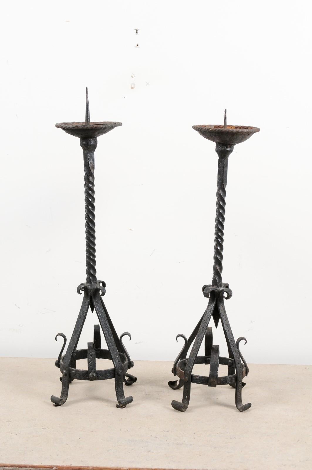 Pair of English 19th Century Iron Candlesticks with Twisted and Scrolled Motifs For Sale 8