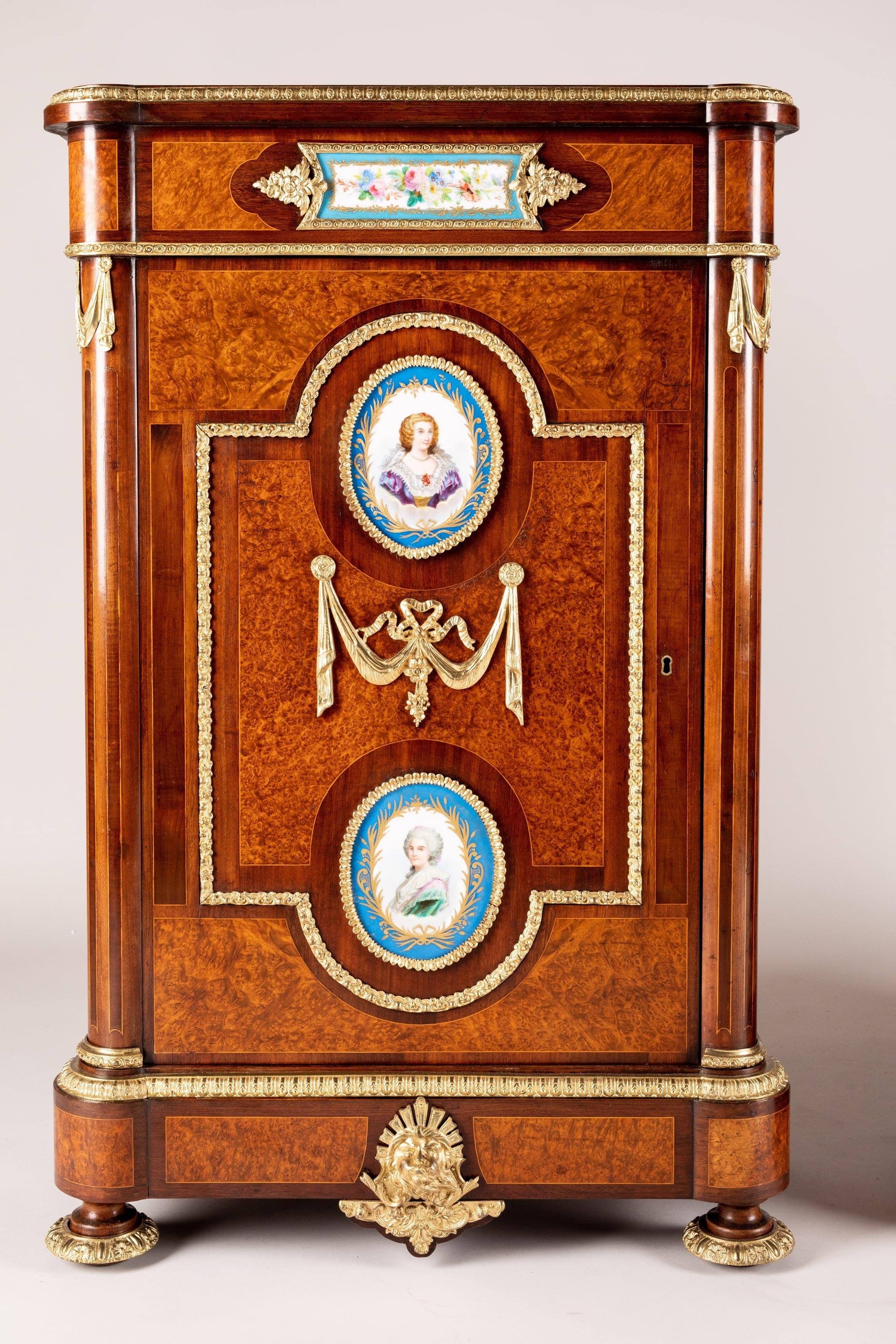 Pair of English 19th Century Porcelain-Mounted Cabinets For Sale 2