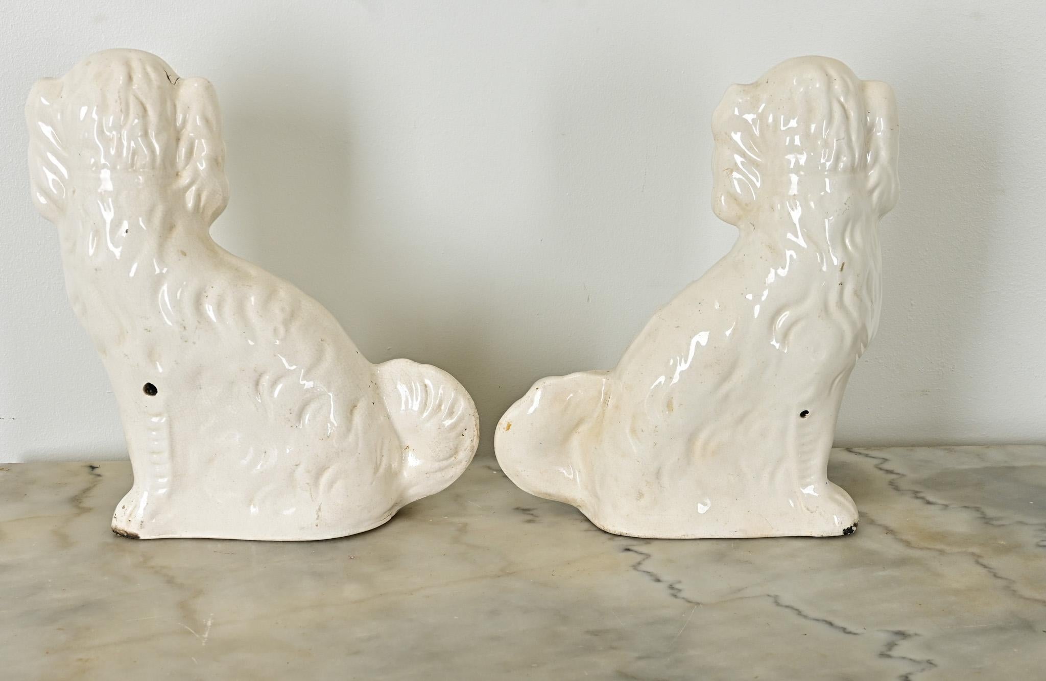 Pair of English 19th Century Staffordshire Spaniels For Sale 1