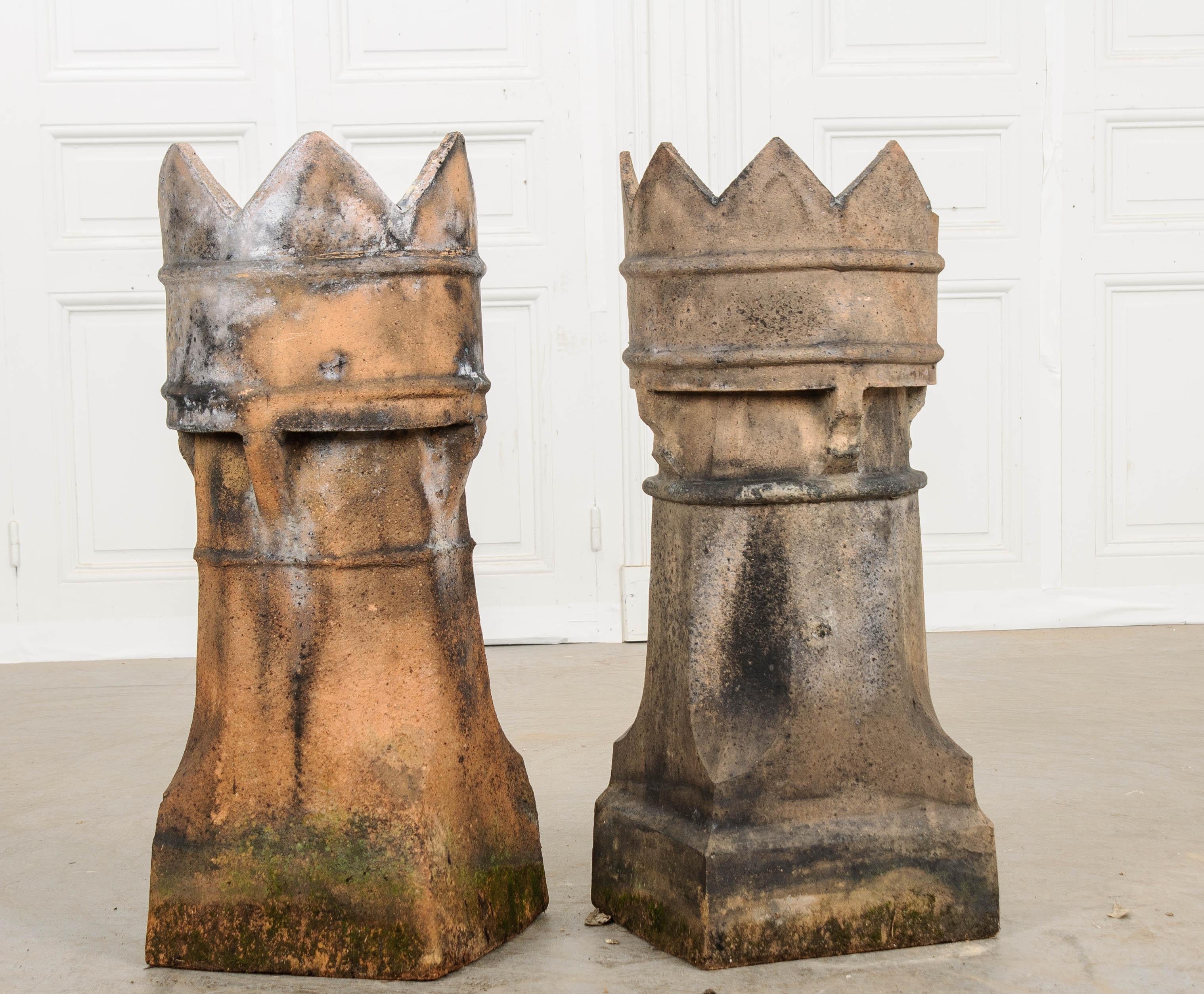 Pair of English 19th Century Terracotta Chimney Pots 1