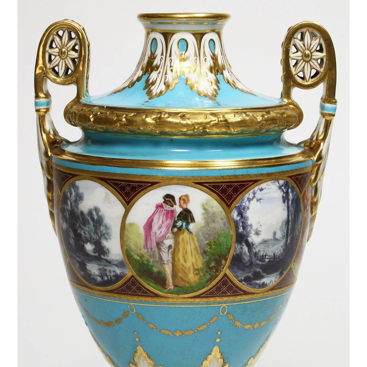 Paire de Vases Anglais du 19ème Siècle en Porcelaine Turquoise avec Peinture de Fond par Minton en vente 4