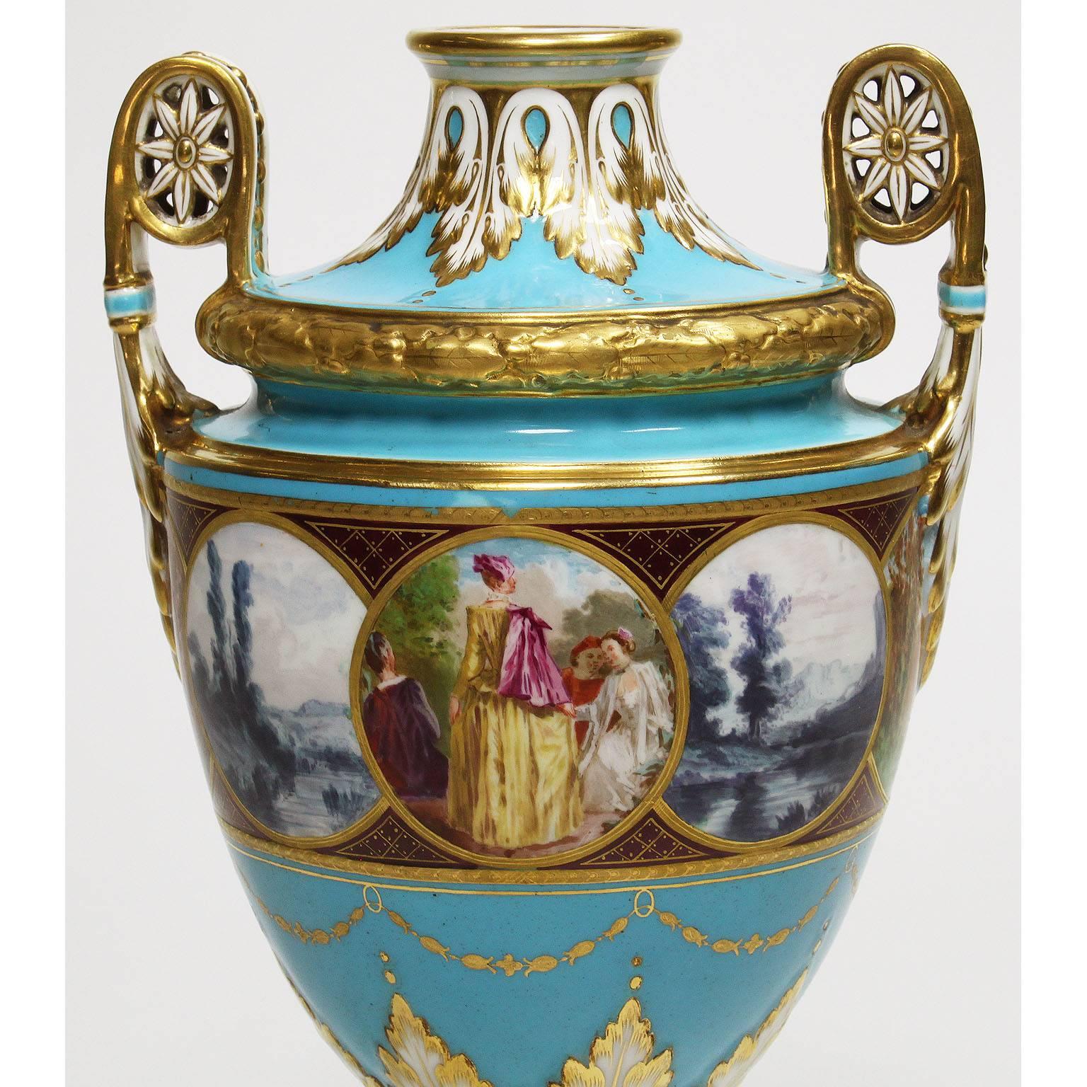 Paire de Vases Anglais du 19ème Siècle en Porcelaine Turquoise avec Peinture de Fond par Minton en vente 6